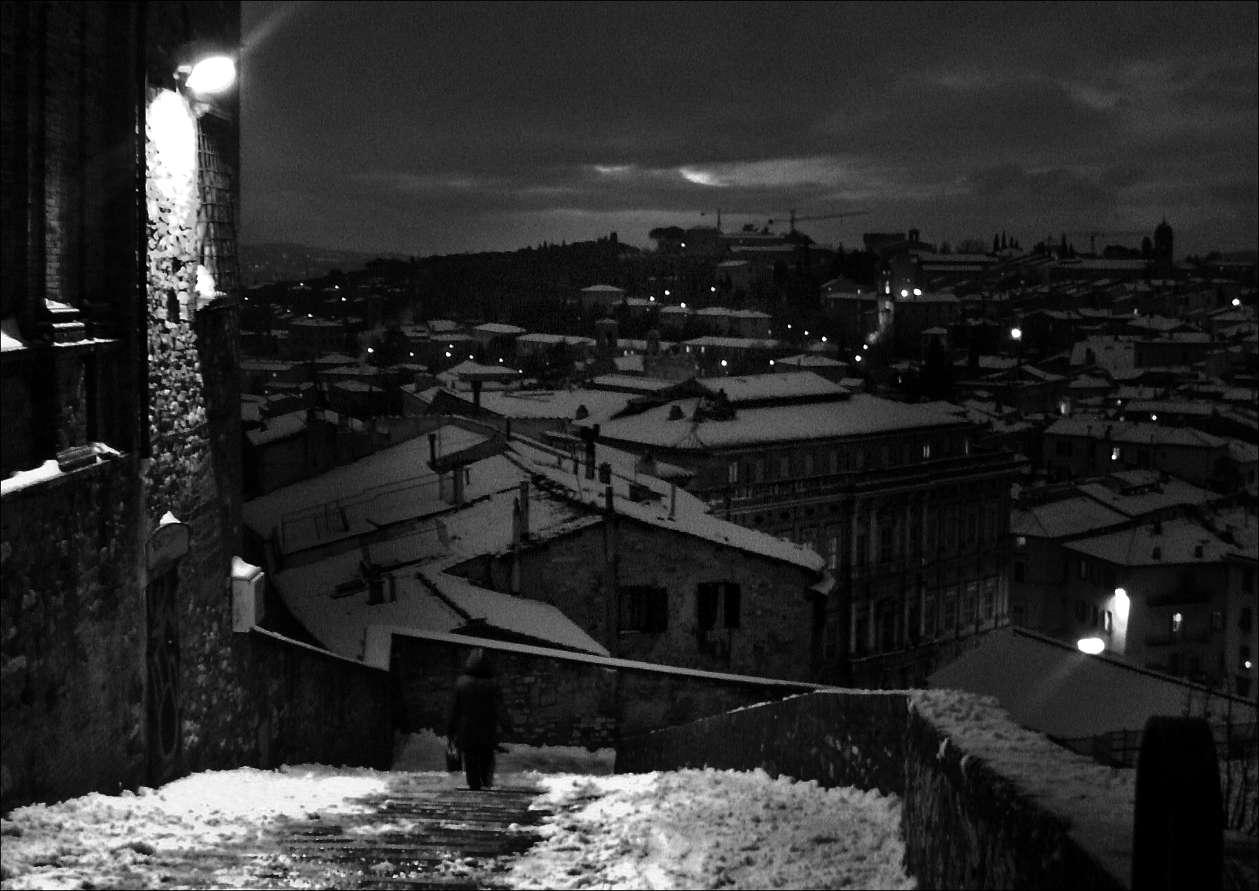 HP Photosmart M307 sample photo. Cold evening.. photography