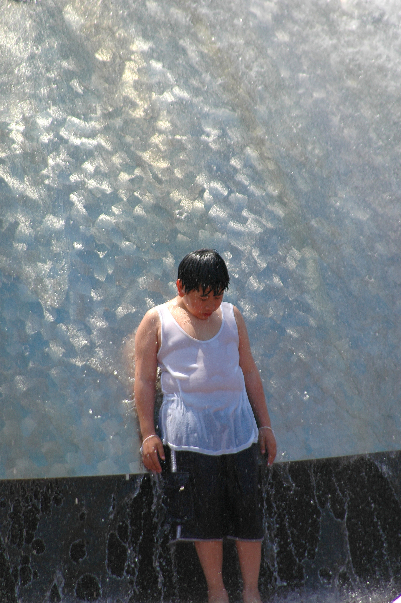 Nikon D70 sample photo. Seattle water fountain. photography