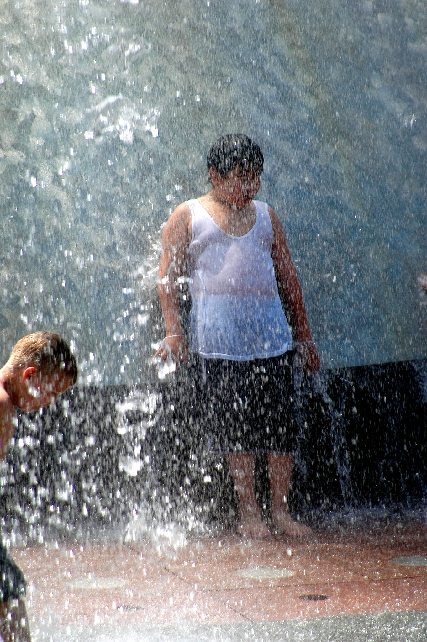 Nikon D70 sample photo. Seattle water fountain. photography