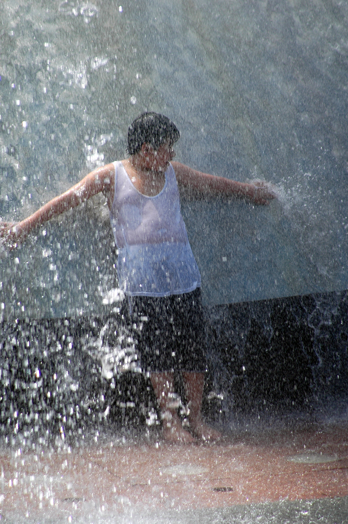 Nikon D70 sample photo. Seattle water fountain. photography