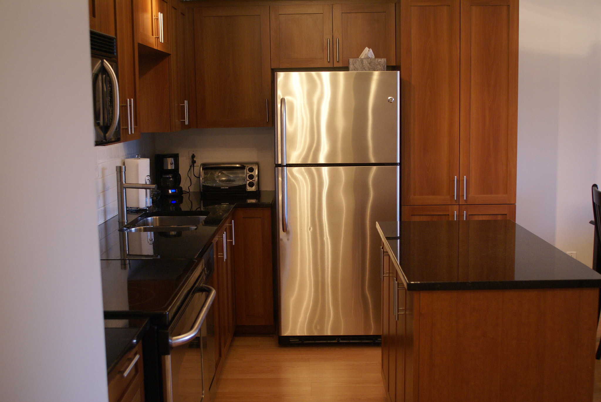 Sony 28mm F2.8 sample photo. Kitchen photography