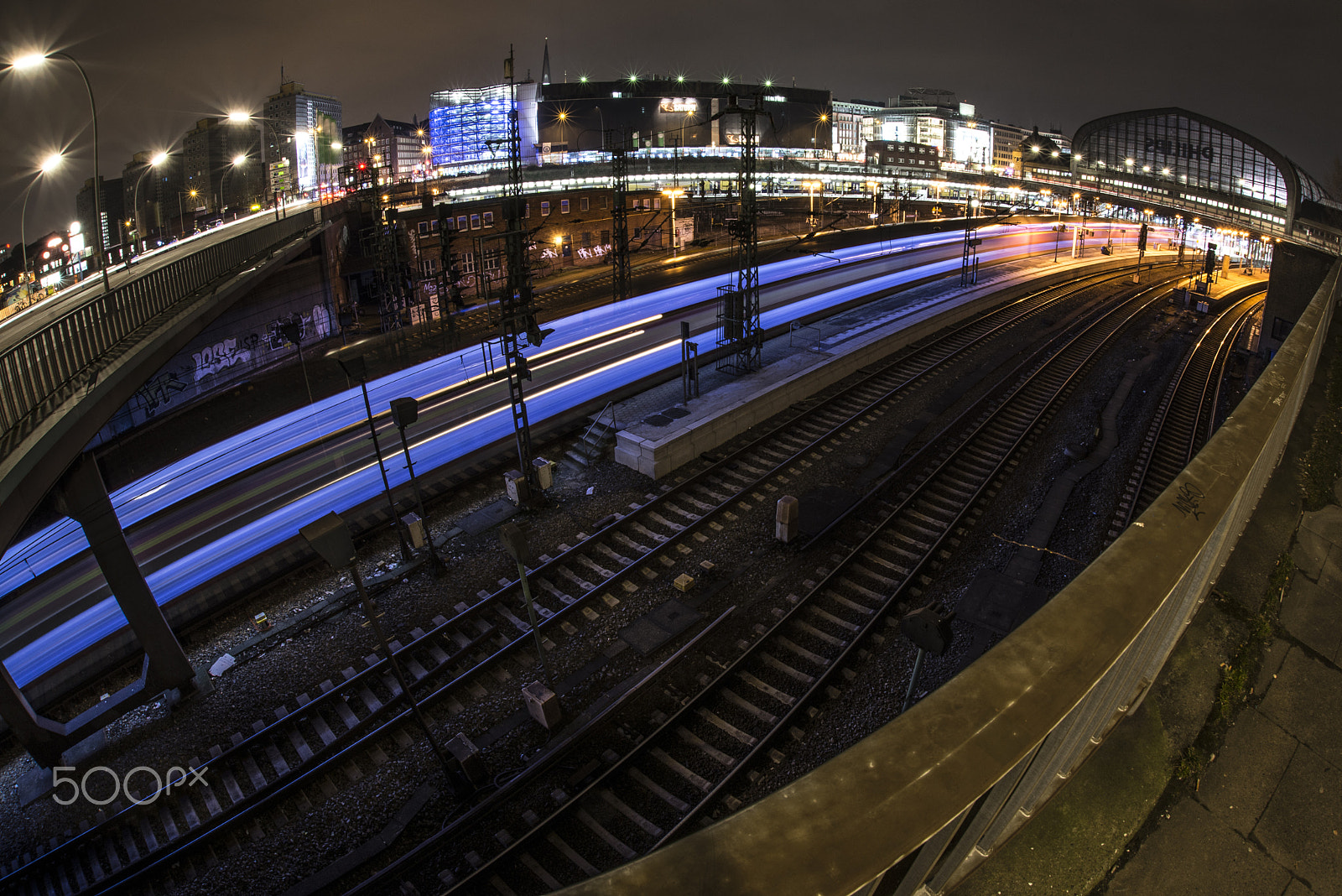 Sigma 15mm F2.8 EX DG Diagonal Fisheye sample photo. Night traffic hh photography