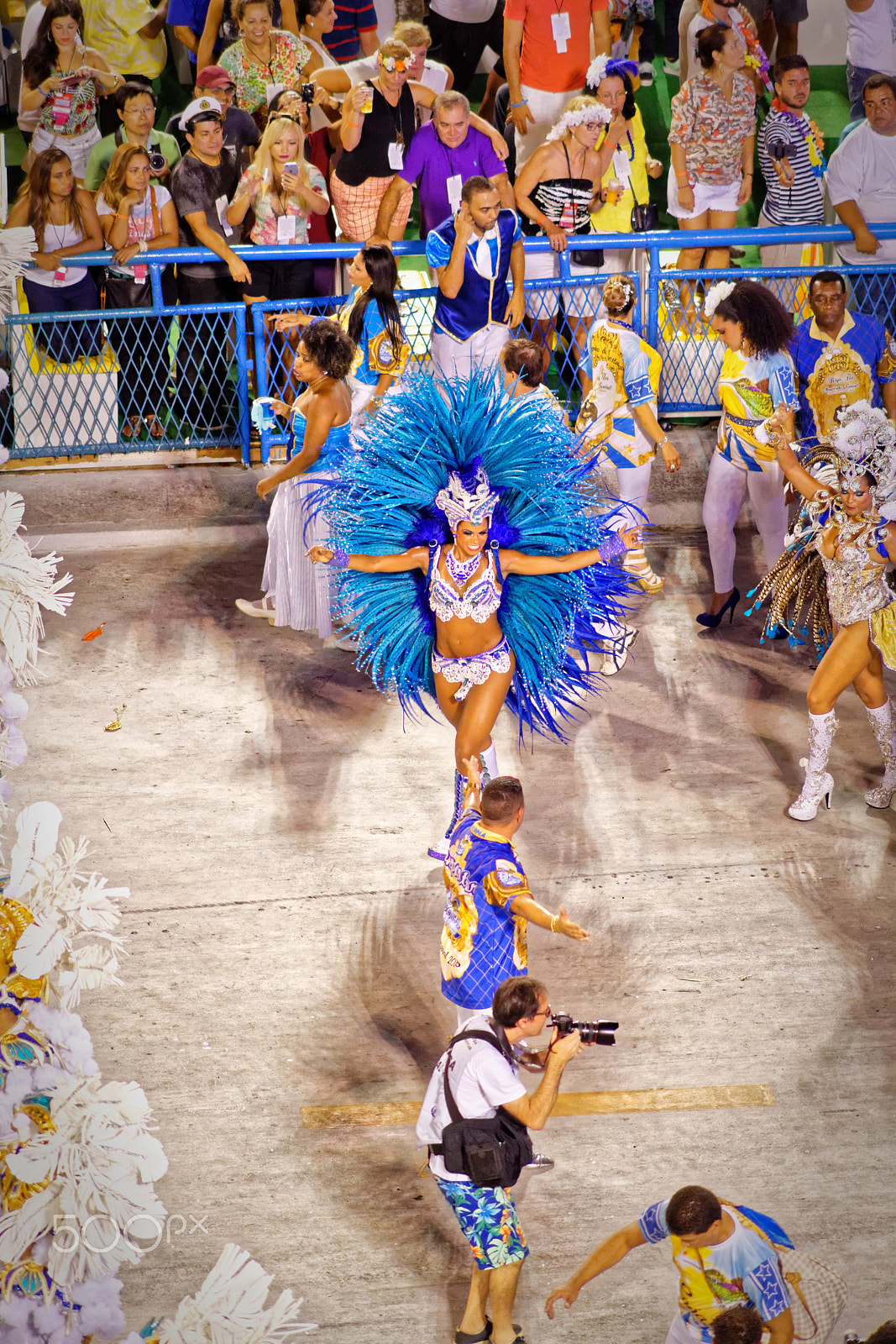 Minolta AF 70-210mm F4 Macro sample photo. Line dance photography