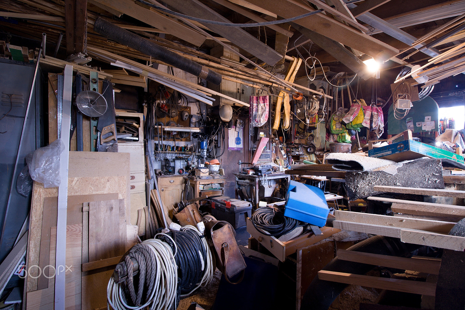 Canon EF-S 10-18mm F4.5–5.6 IS STM sample photo. Cabinetmaker´s shop - opposite view photography