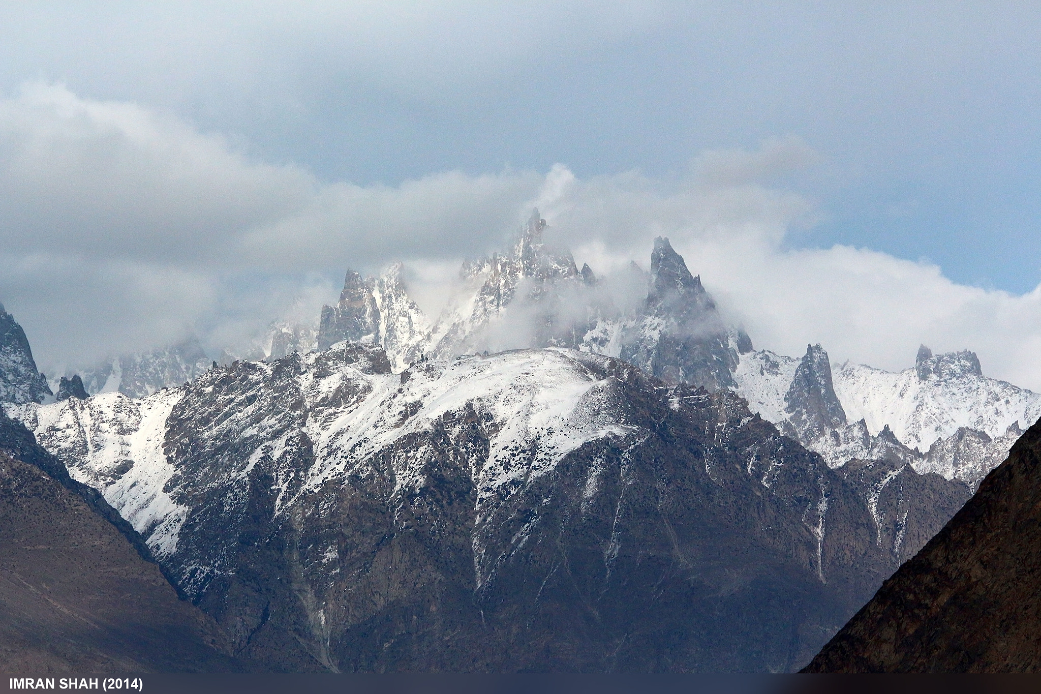 Sigma 150-500mm F5-6.3 DG OS HSM sample photo. Random peaks photography