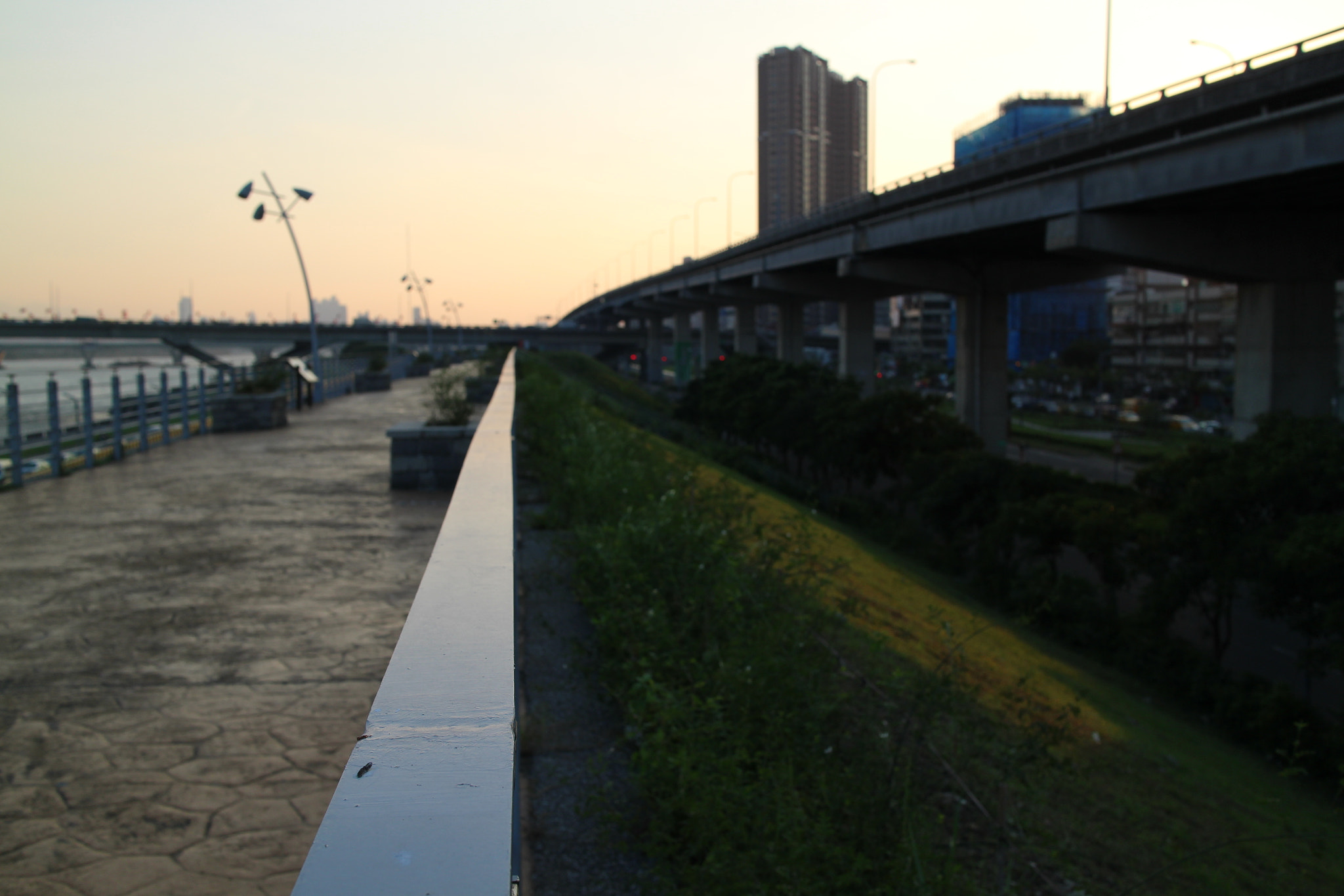 Canon EOS M2 + Canon EF-M 22mm F2 STM sample photo. Untitled photography