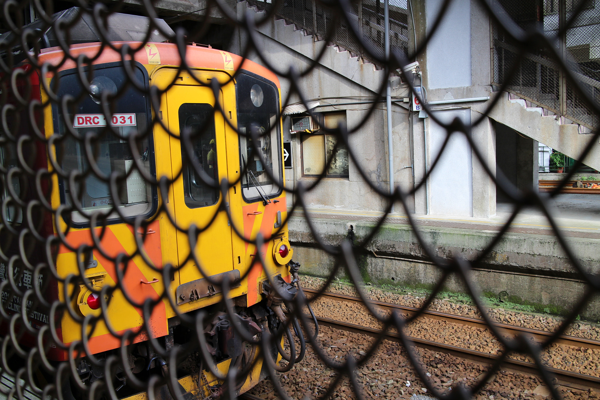 Canon EOS M2 + Canon EF-M 22mm F2 STM sample photo. Untitled photography