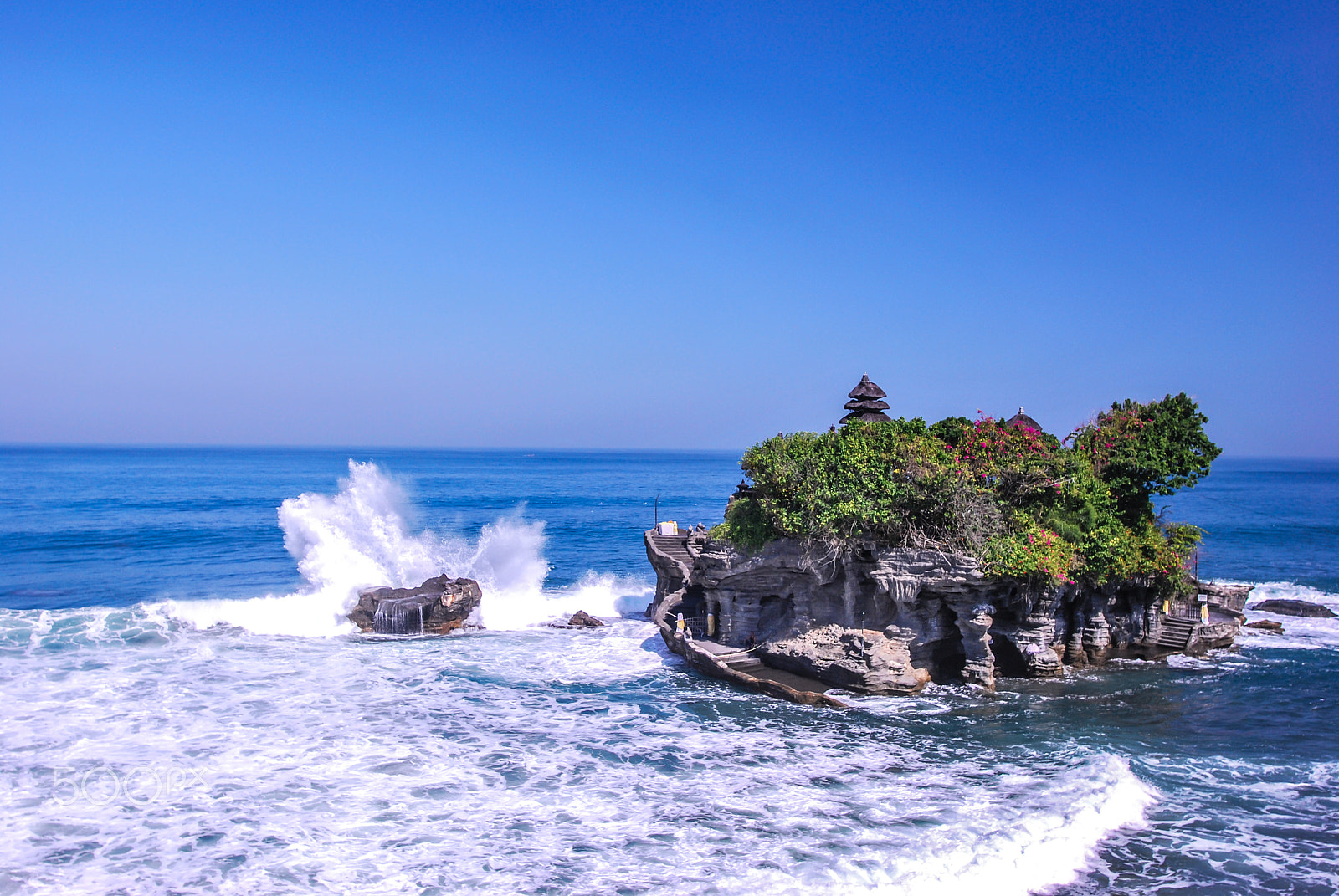 Nikon D60 + Nikon AF-S Nikkor 20mm F1.8G ED sample photo. Tanah lot photography