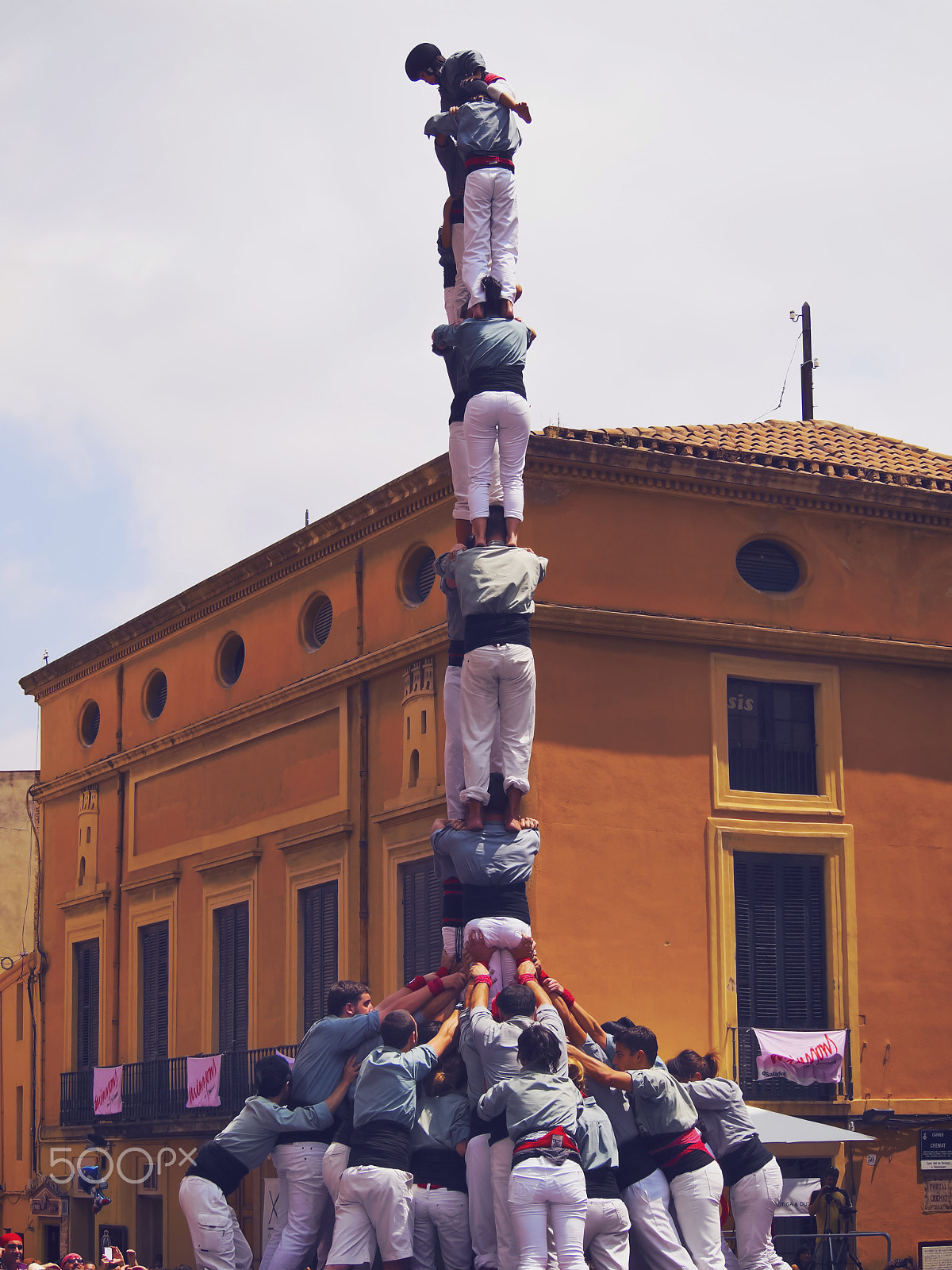 Olympus PEN E-PL2 sample photo. Castells in terrassa photography