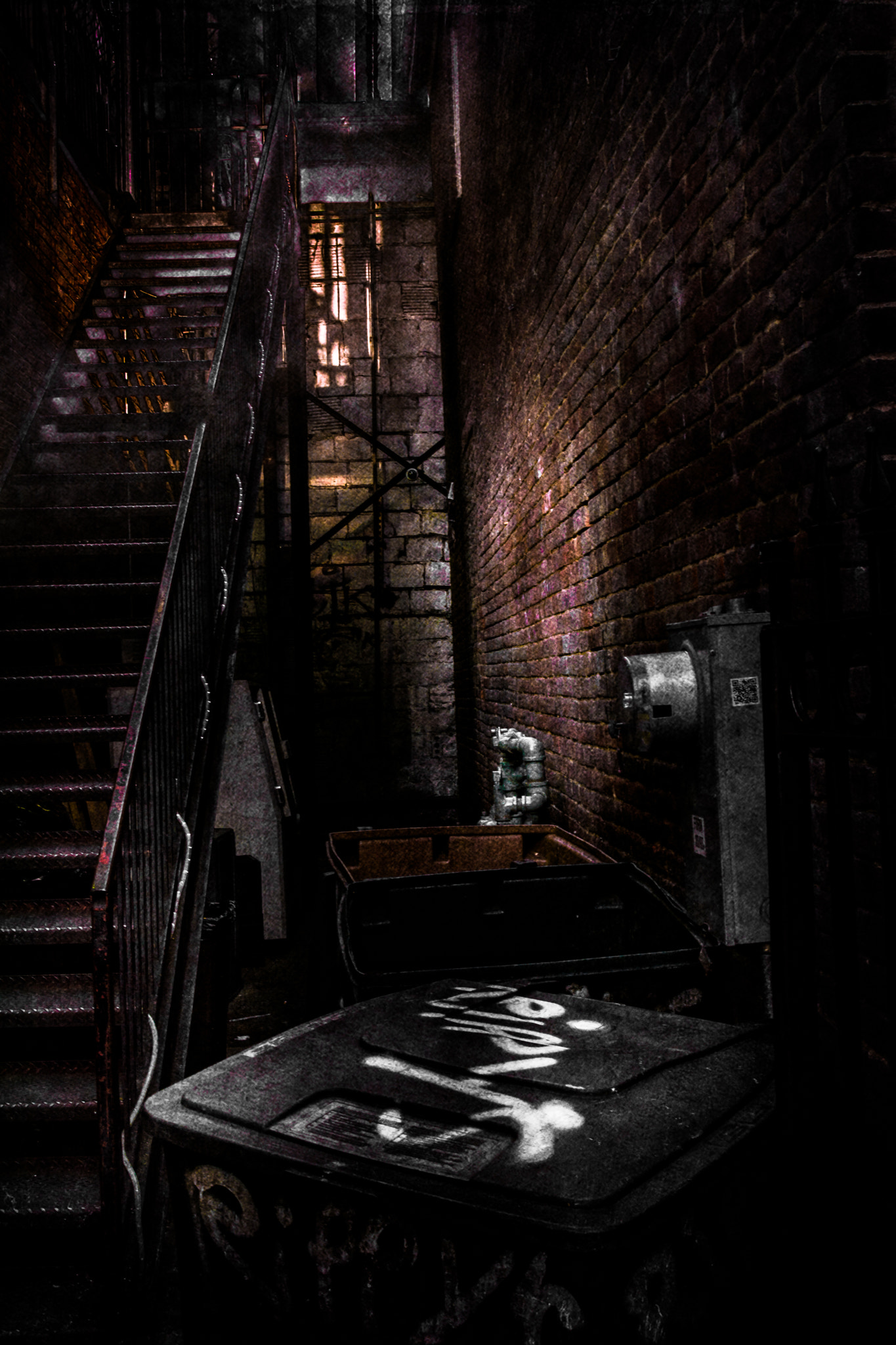 AF Zoom-Nikkor 28-80mm f/3.3-5.6G sample photo. Ripley alley photography