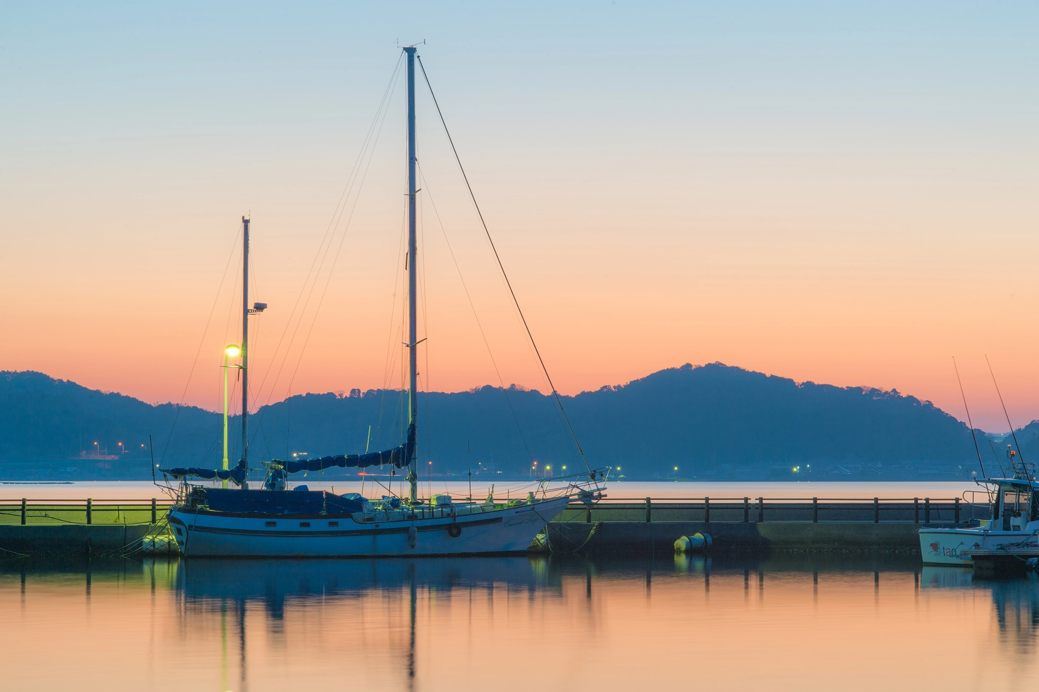 Nikon Df + ZEISS Makro-Planar T* 100mm F2 sample photo. Evening of the yacht harbor 3 photography