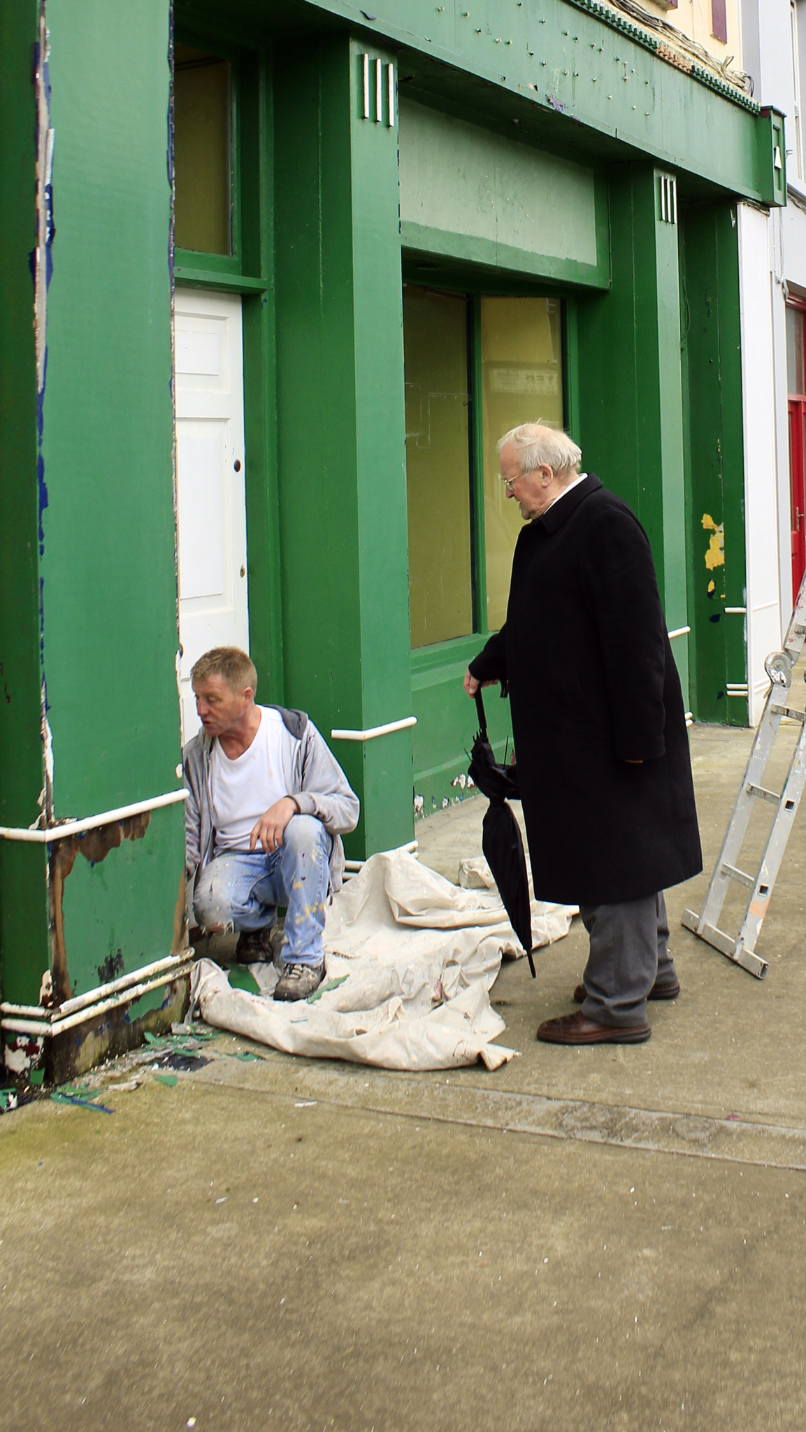 Canon EF-S 18-55mm F3.5-5.6 IS sample photo. Working threw the distractions in kilrush irelad photography