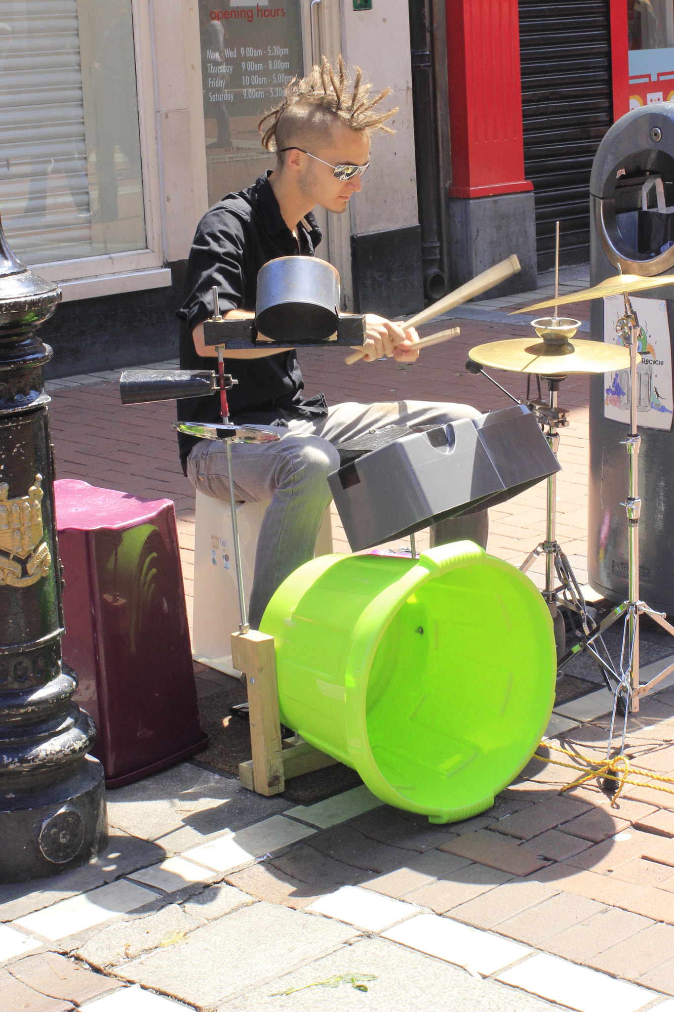Canon EOS 550D (EOS Rebel T2i / EOS Kiss X4) sample photo. Improvised drum kit photography