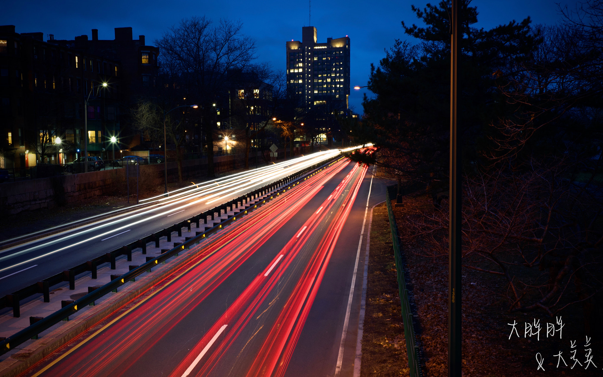 E 35mm F2 sample photo. Long exposure tonight photography