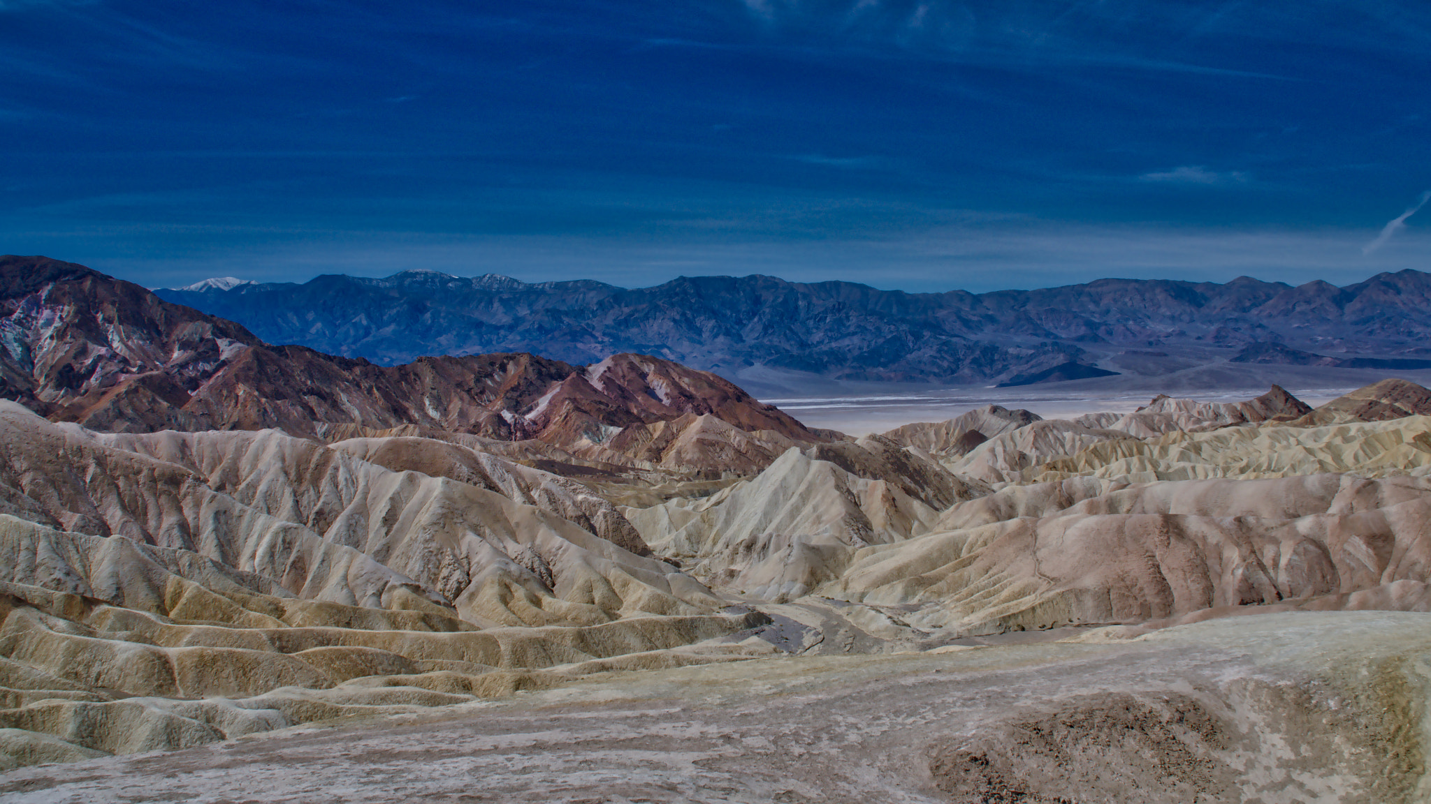 Olympus OM-D E-M5 II + Olympus M.Zuiko Digital ED 14-150mm F4-5.6 II sample photo. Death valley photography