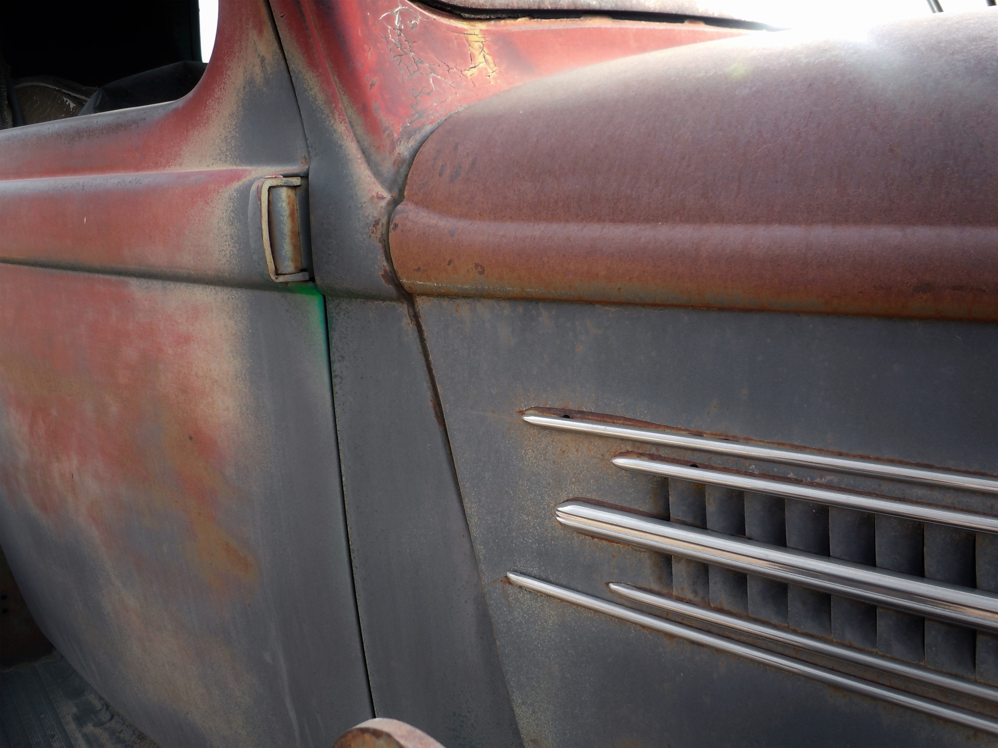 Nikon Coolpix S6000 sample photo. Streaming patina photography