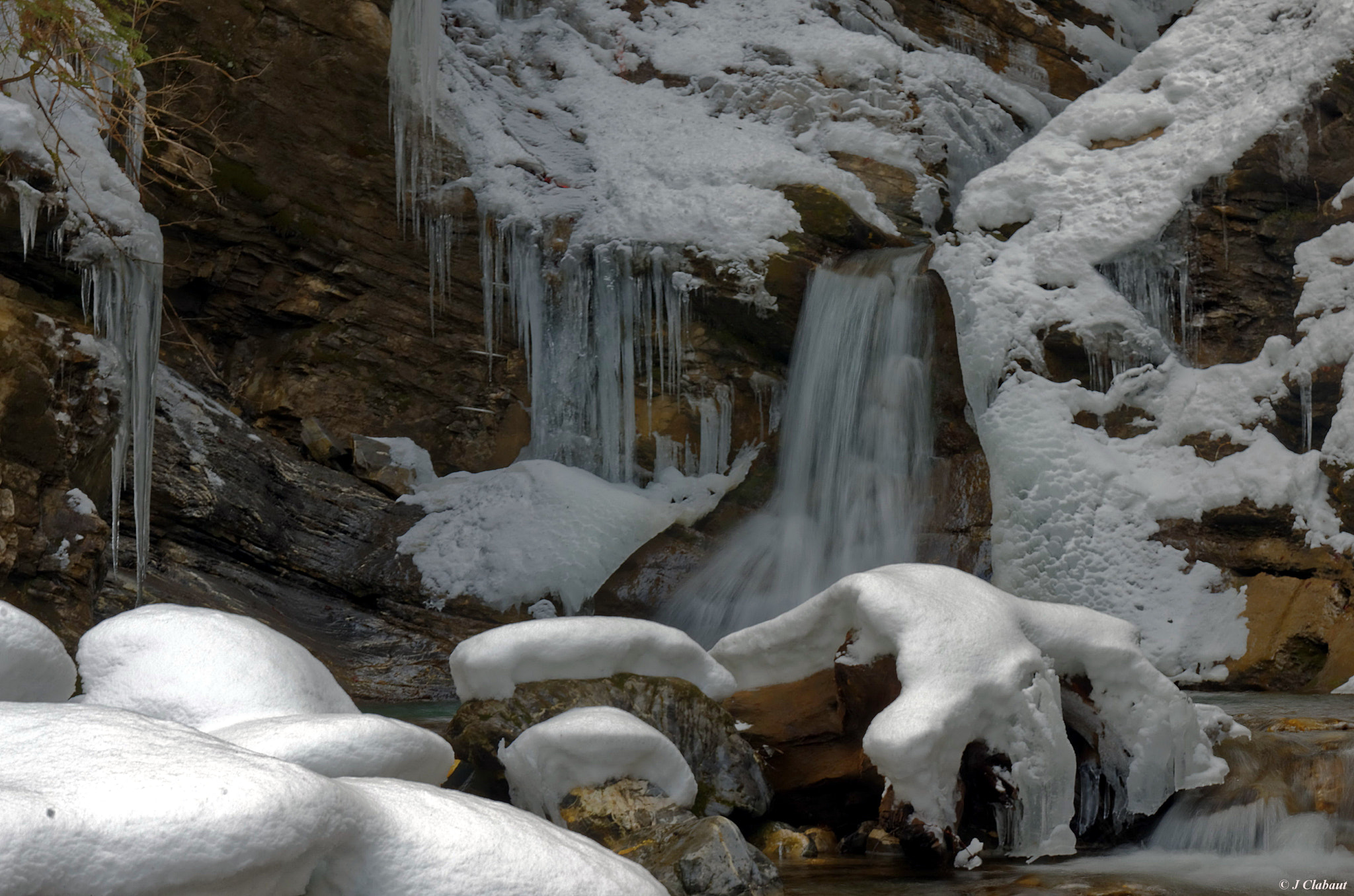 Sigma 17-50mm F2.8 EX DC HSM sample photo. Cascade de nyon photography