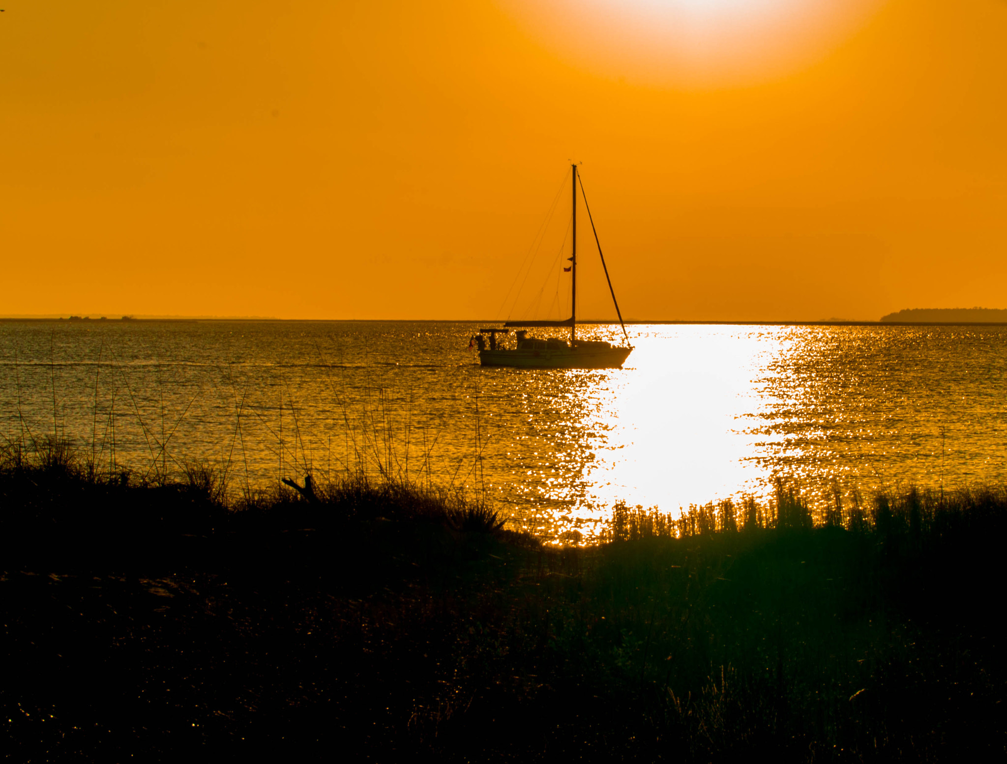 Sony 70-300mm F4.5-5.6 G SSM sample photo. Sunset beach photography