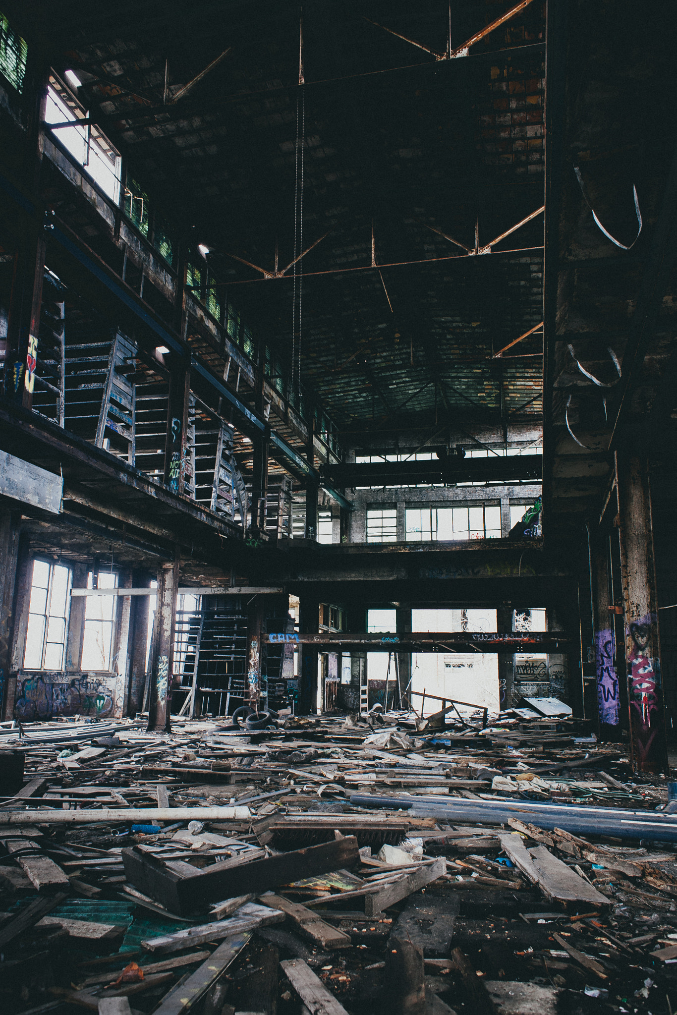 Canon EOS 5D + Canon EF 28mm F1.8 USM sample photo. Abandoned factory in milwaukee, wi photography