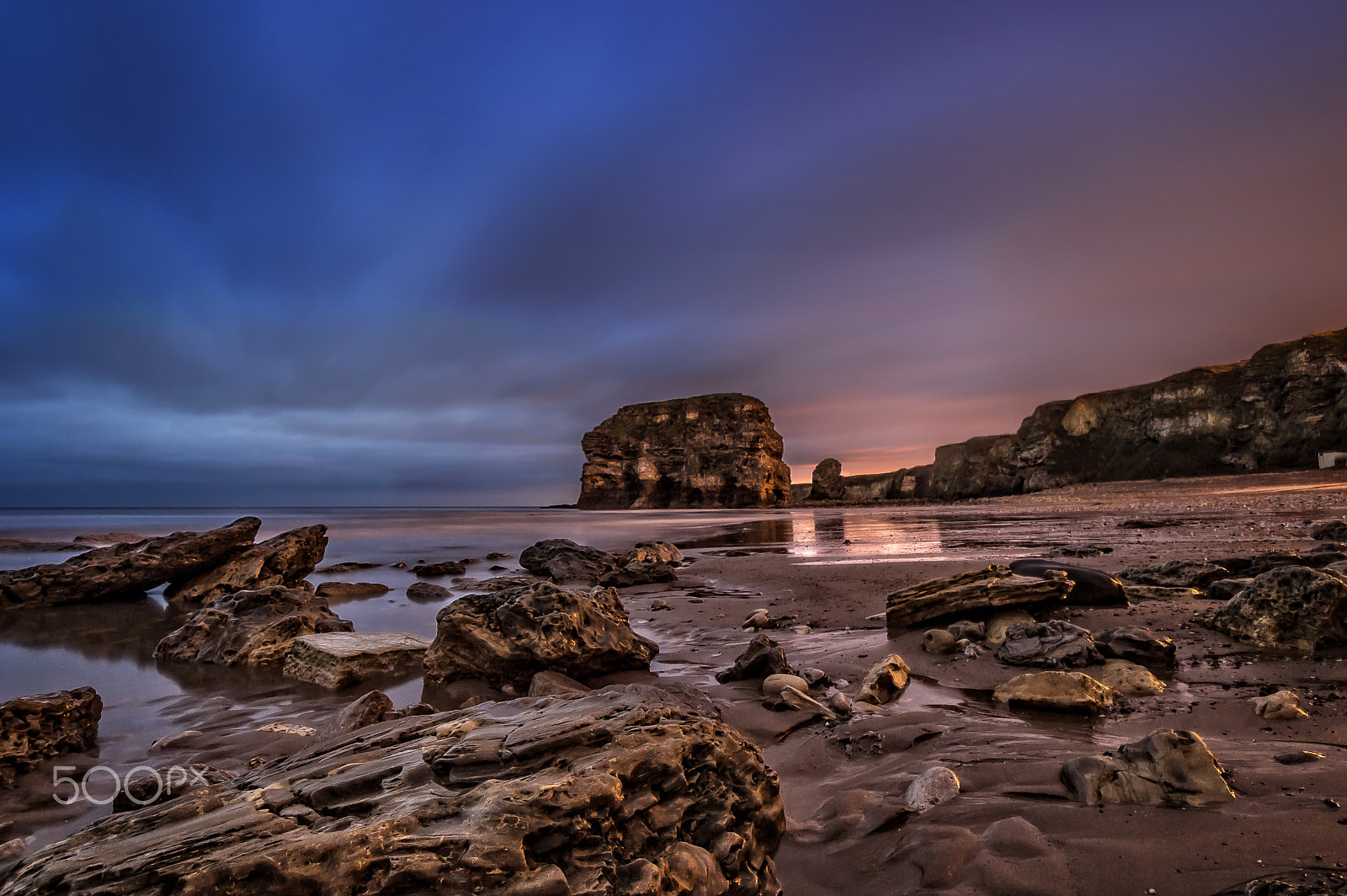 Nikon D4 sample photo. Marden rock glow photography