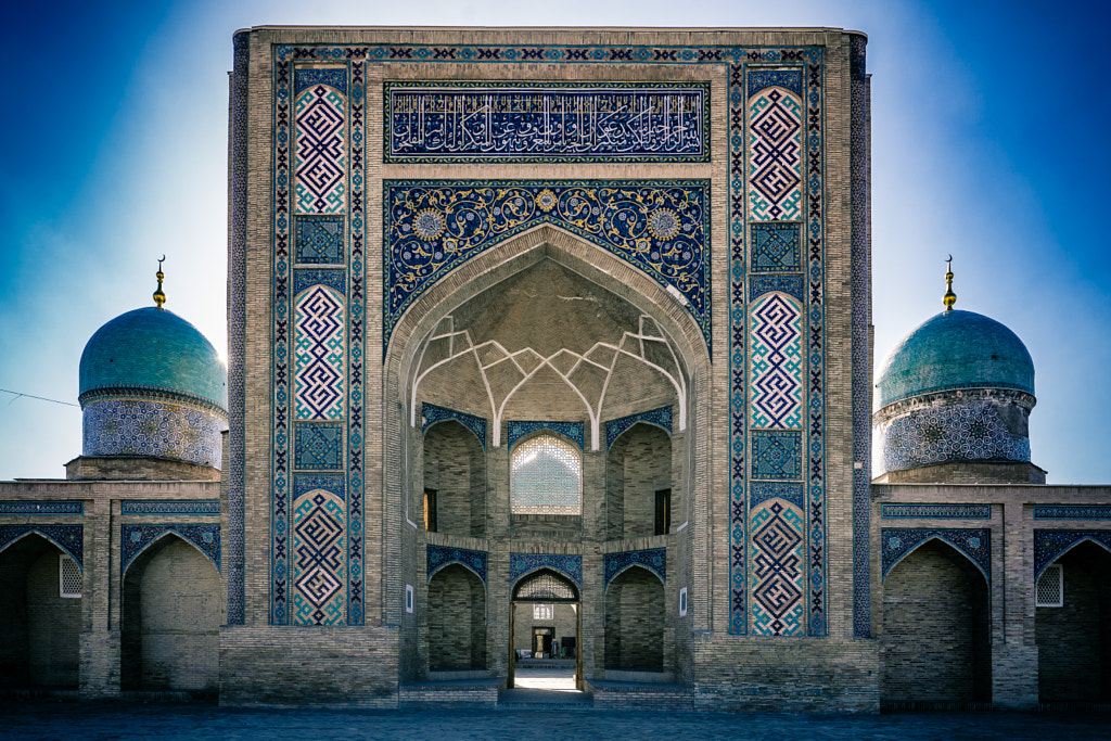 Hazrati Imam Mausoleum by goetze-images COM on 500px.com