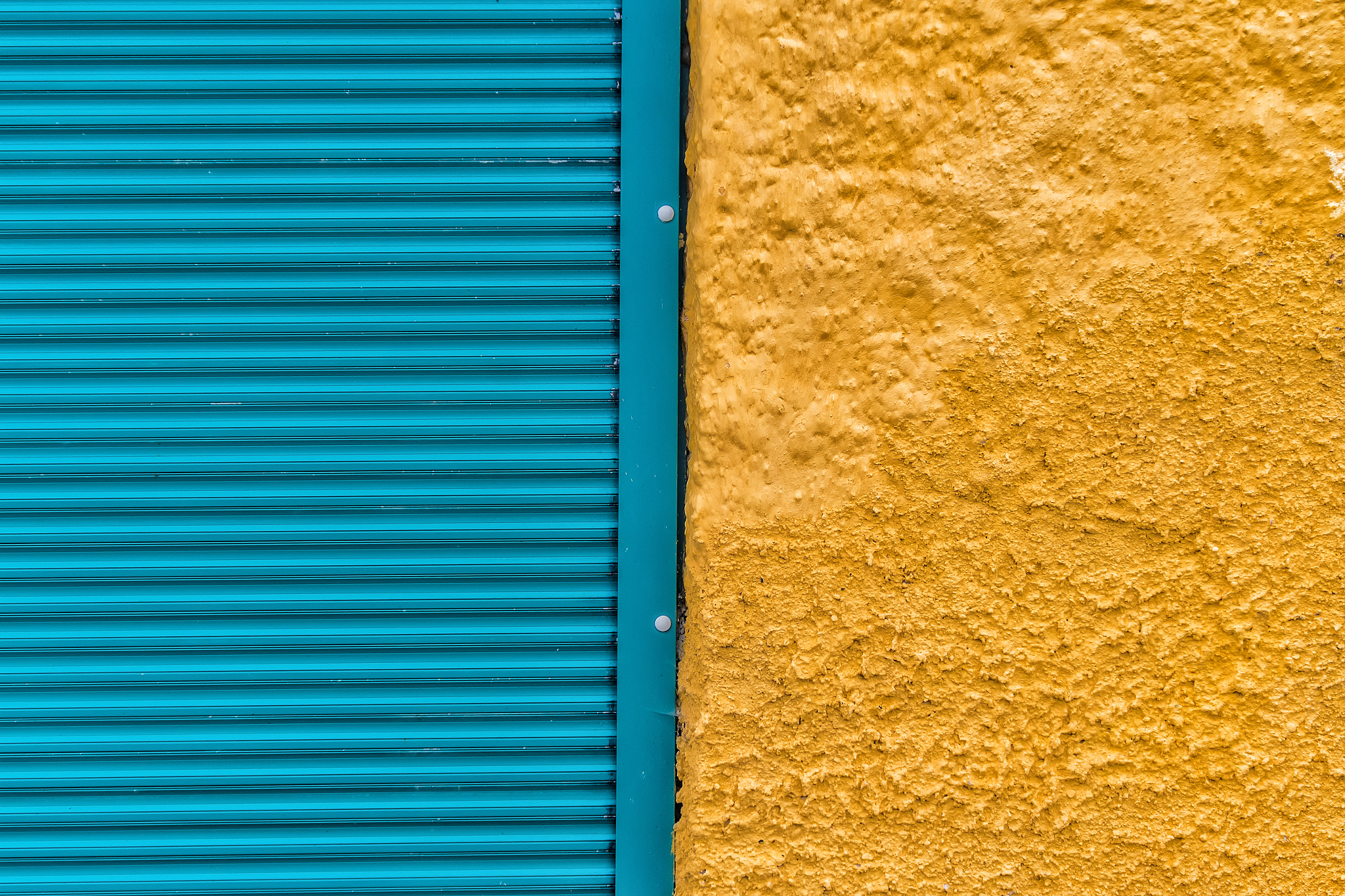 Pentax smc DA 50-200mm F4-5.6 ED WR sample photo. Cyan and yellow photography