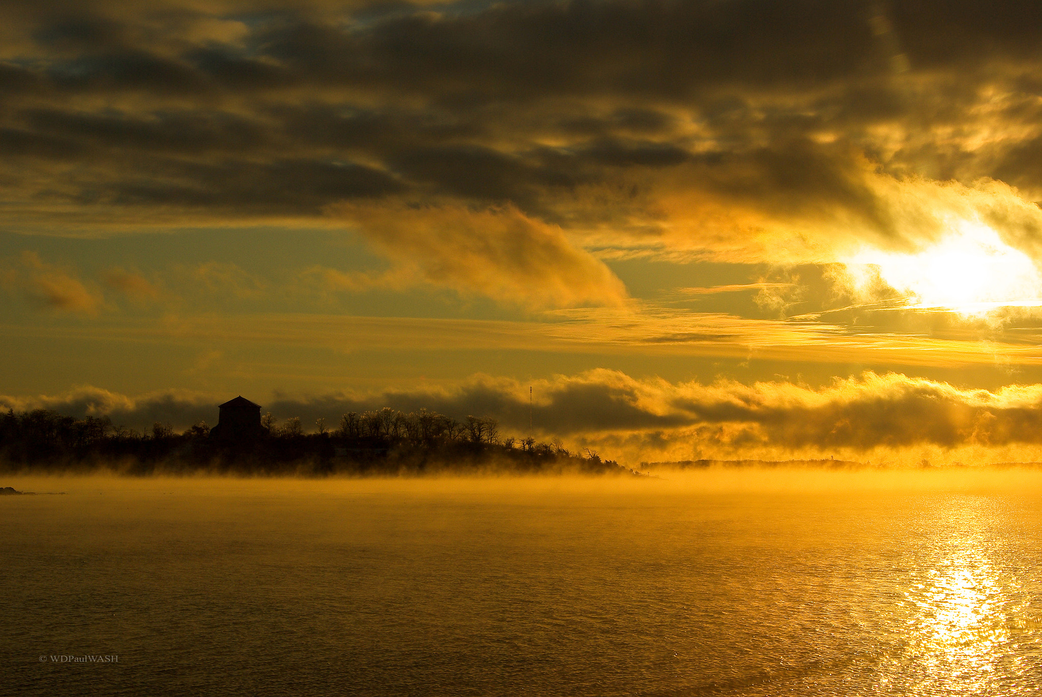 Pentax smc DA 50-200mm F4-5.6 ED sample photo. Cathcart tower at sunrise photography