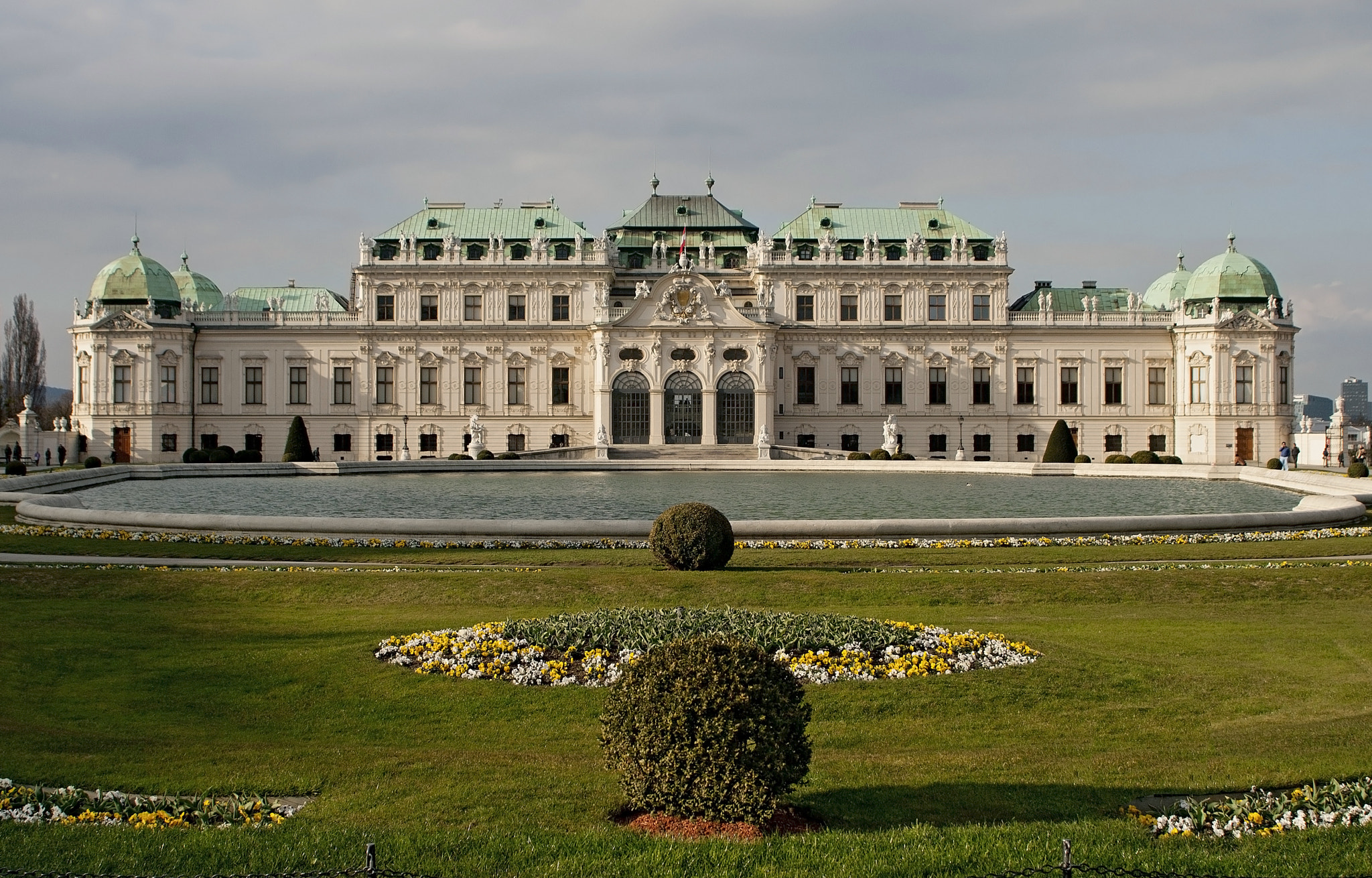 Canon EF 20-35mm F3.5-4.5 USM sample photo. Schloss belvedere (wien) photography