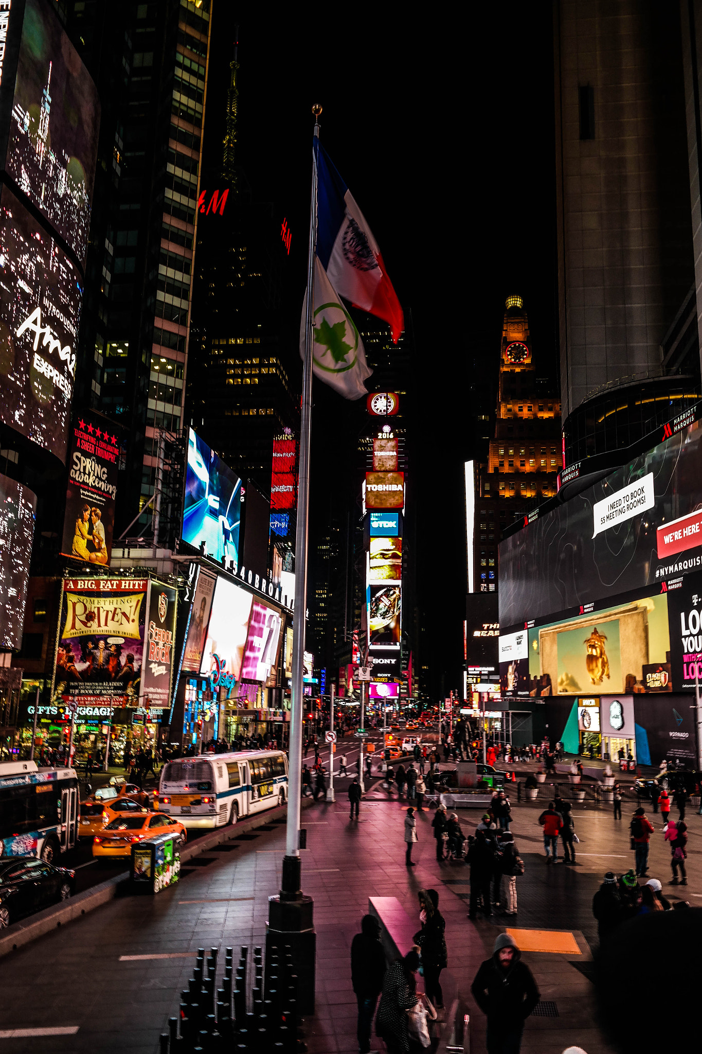 Samsung NX30 + NX 18-55mm F3.5-5.6 sample photo. New york photography