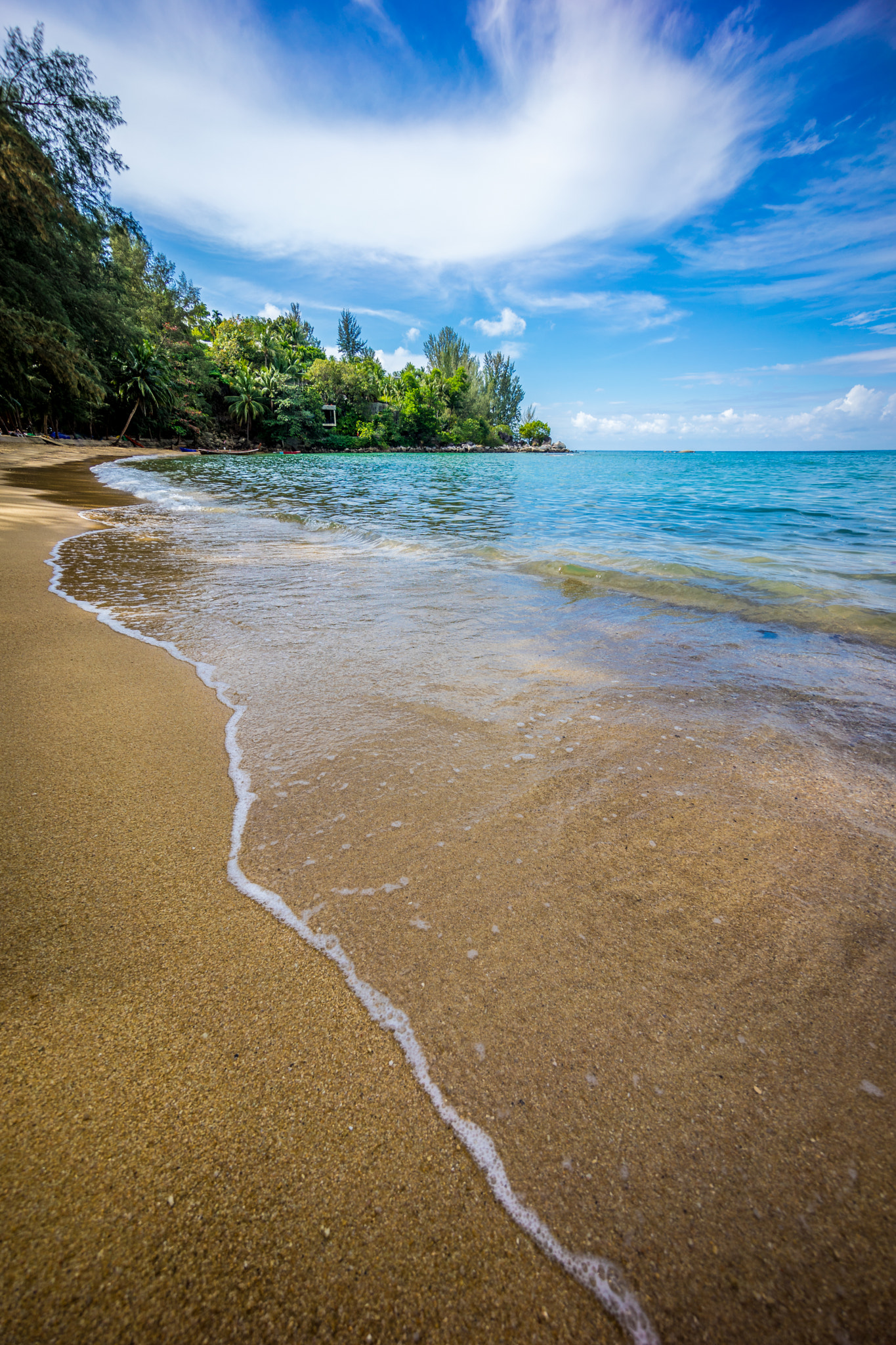 Sony a7 II + Sony E 10-18mm F4 OSS sample photo. Banana beach, phuket island, thailand photography