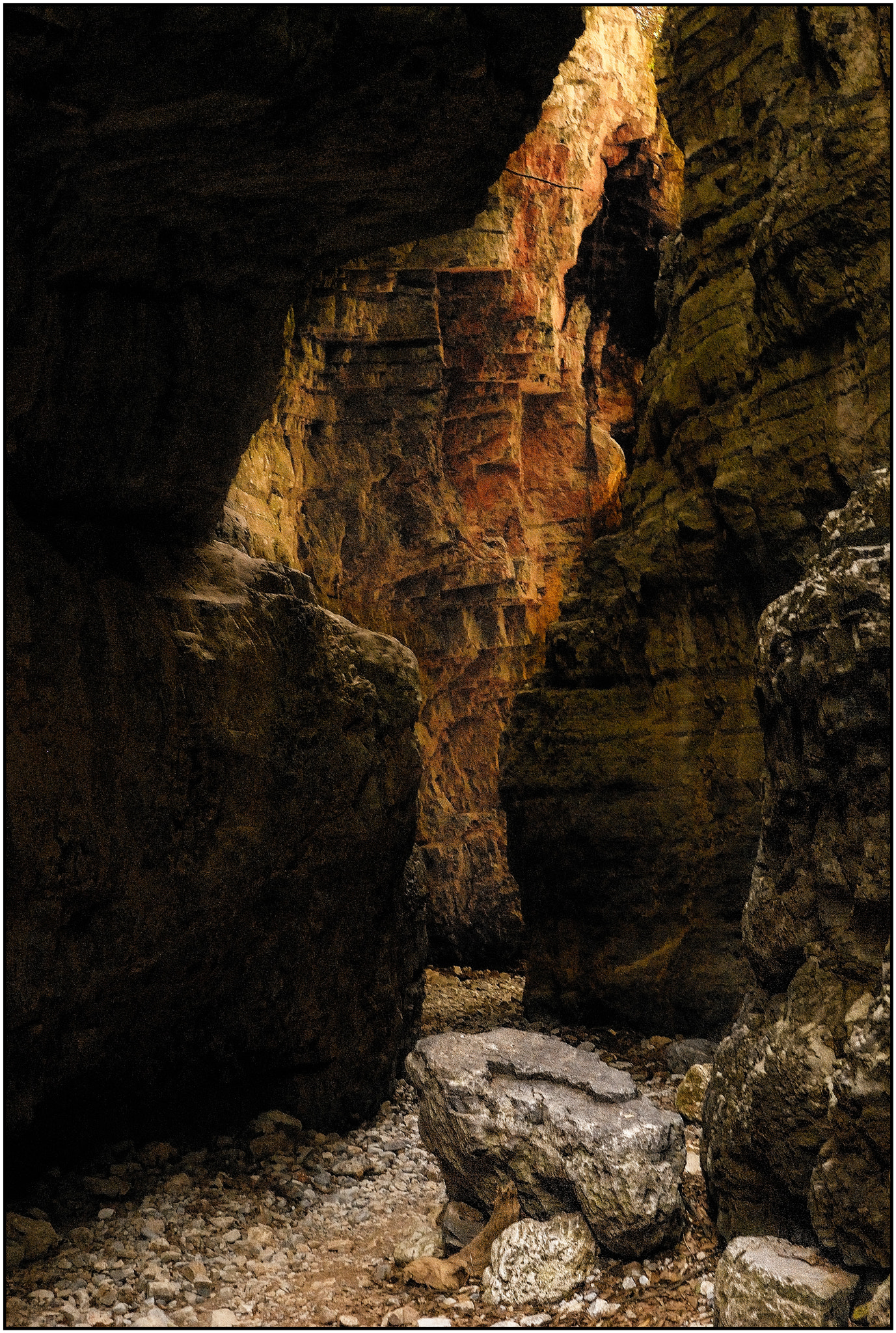 AF Zoom-Nikkor 24-120mm f/3.5-5.6D IF sample photo. Canyon photography