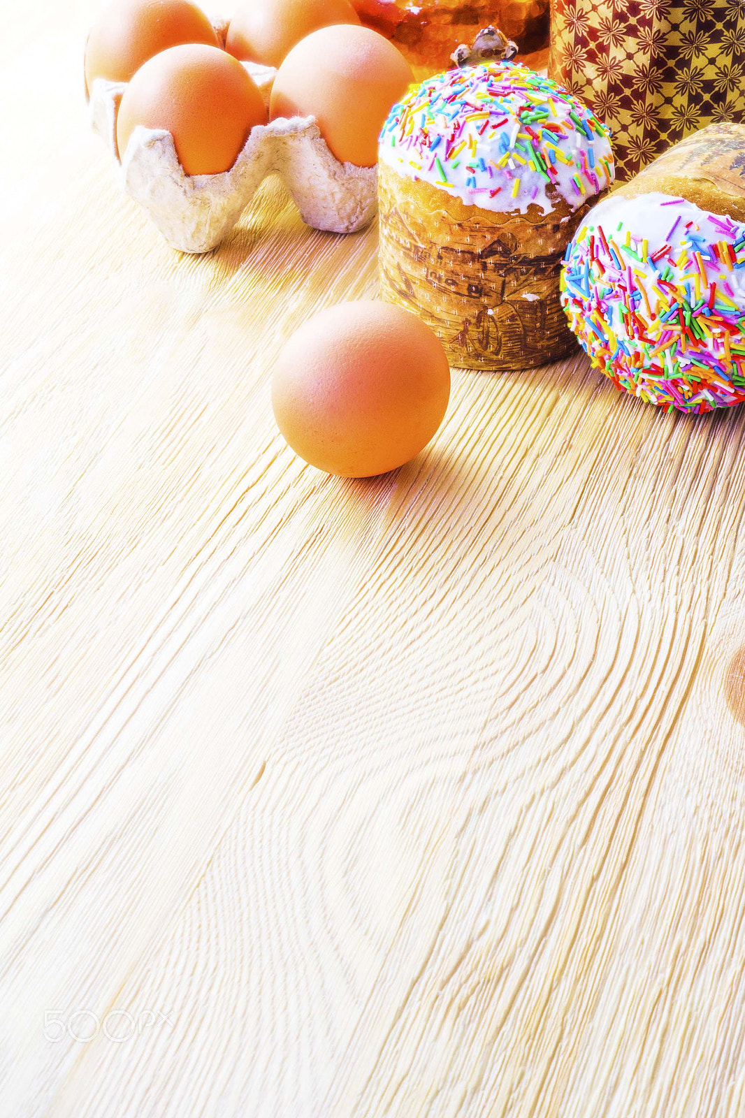 Sony SLT-A65 (SLT-A65V) + Sony DT 50mm F1.8 SAM sample photo. Easter eggs and cakes in a blaze photography