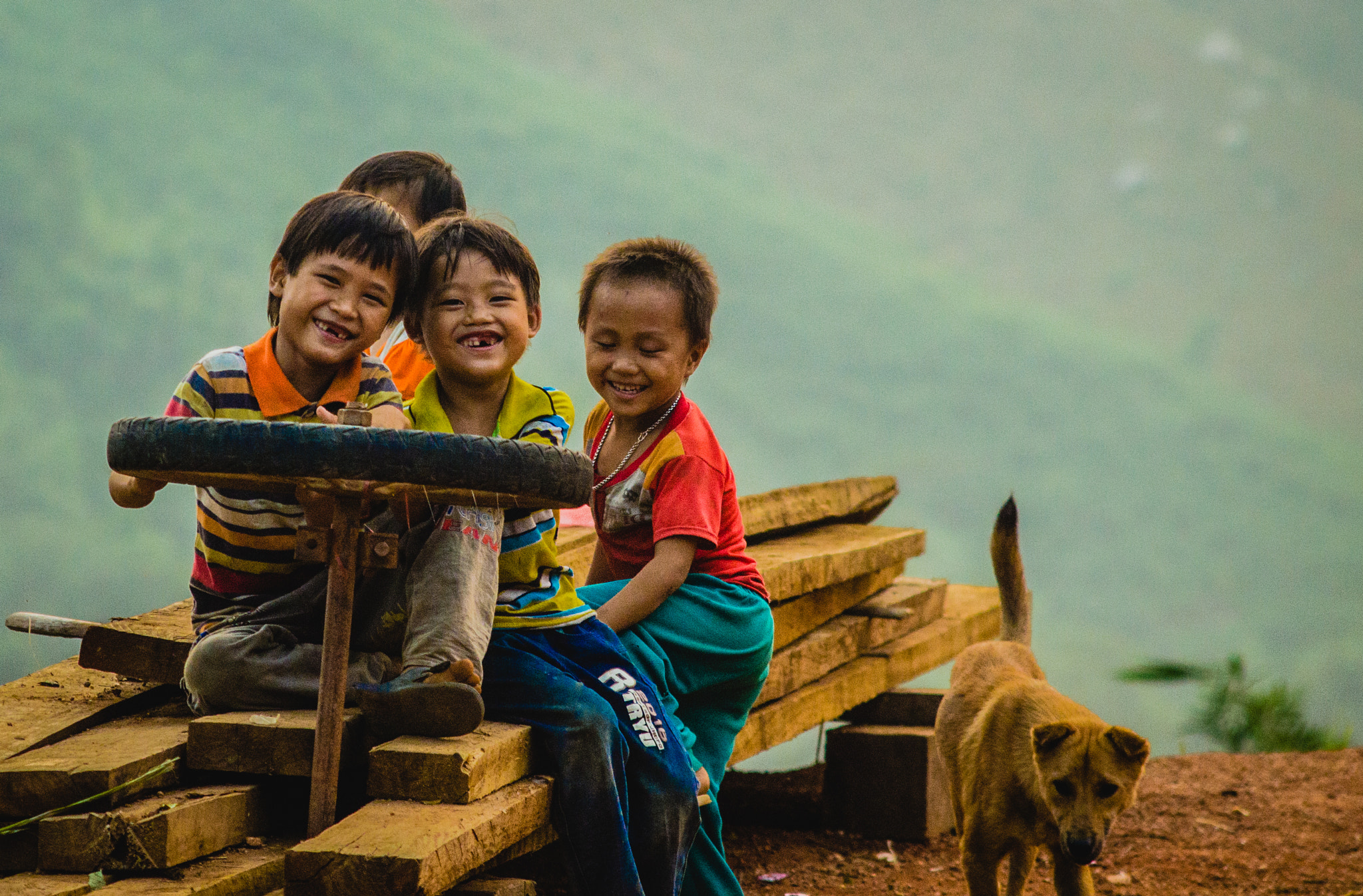 AF Zoom-Nikkor 35-135mm f/3.5-4.5 N sample photo. Innocent smile photography