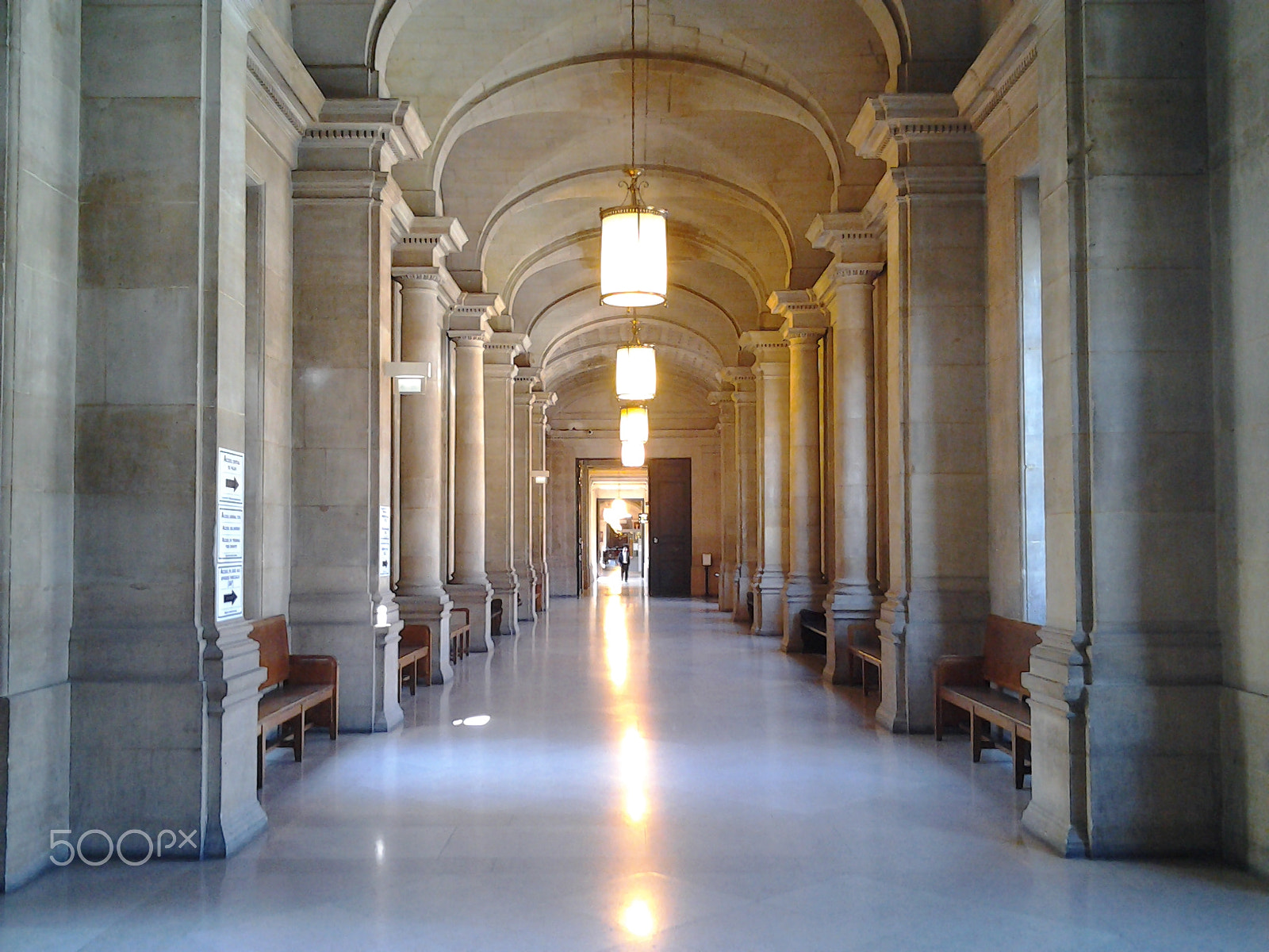 Samsung Galaxy Tab 8.9 sample photo. Palais de justice, paris photography