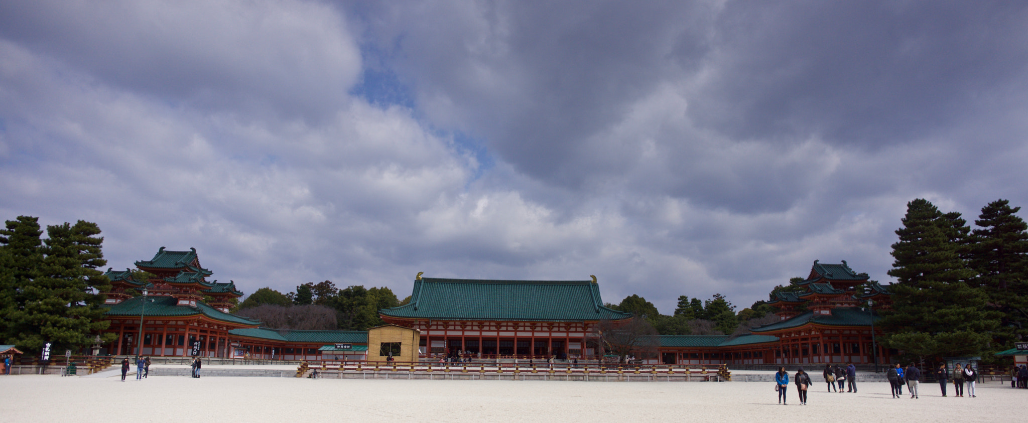 Sony Alpha NEX-7 + ZEISS Touit 12mm F2.8 sample photo. Temple in kyoto photography