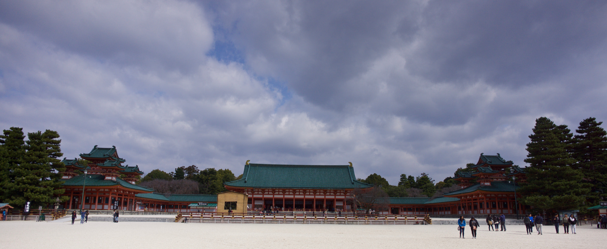 ZEISS Touit 12mm F2.8 sample photo. Temple in kyoto photography