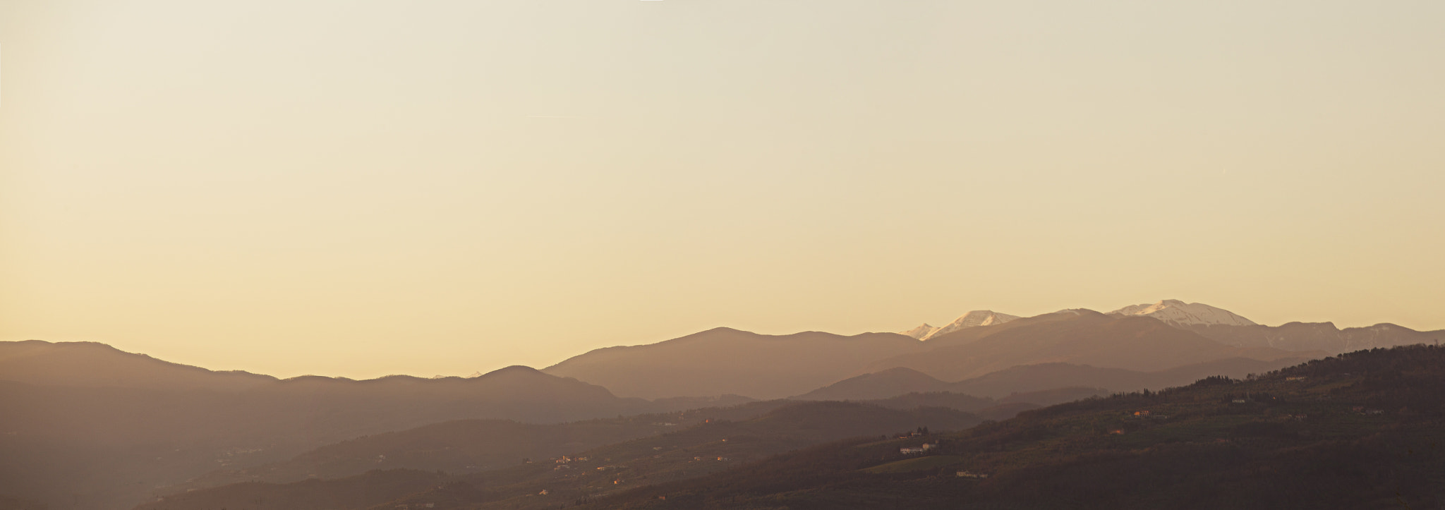 Canon EOS 6D + Canon EF 70-210mm f/4 sample photo. Appennini mountains photography