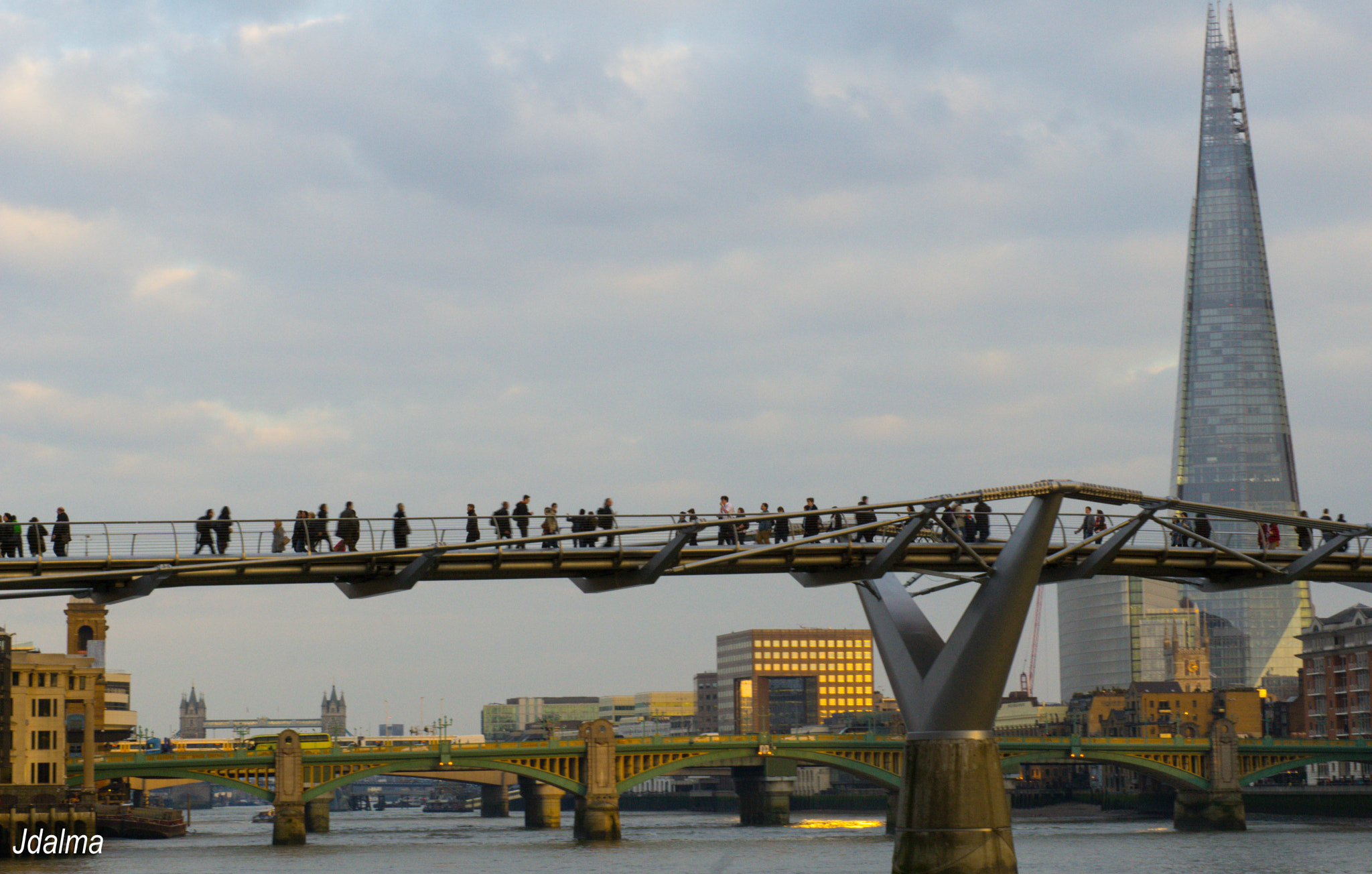 Sony a6000 + Sony 50mm F1.4 sample photo. In the city of london photography