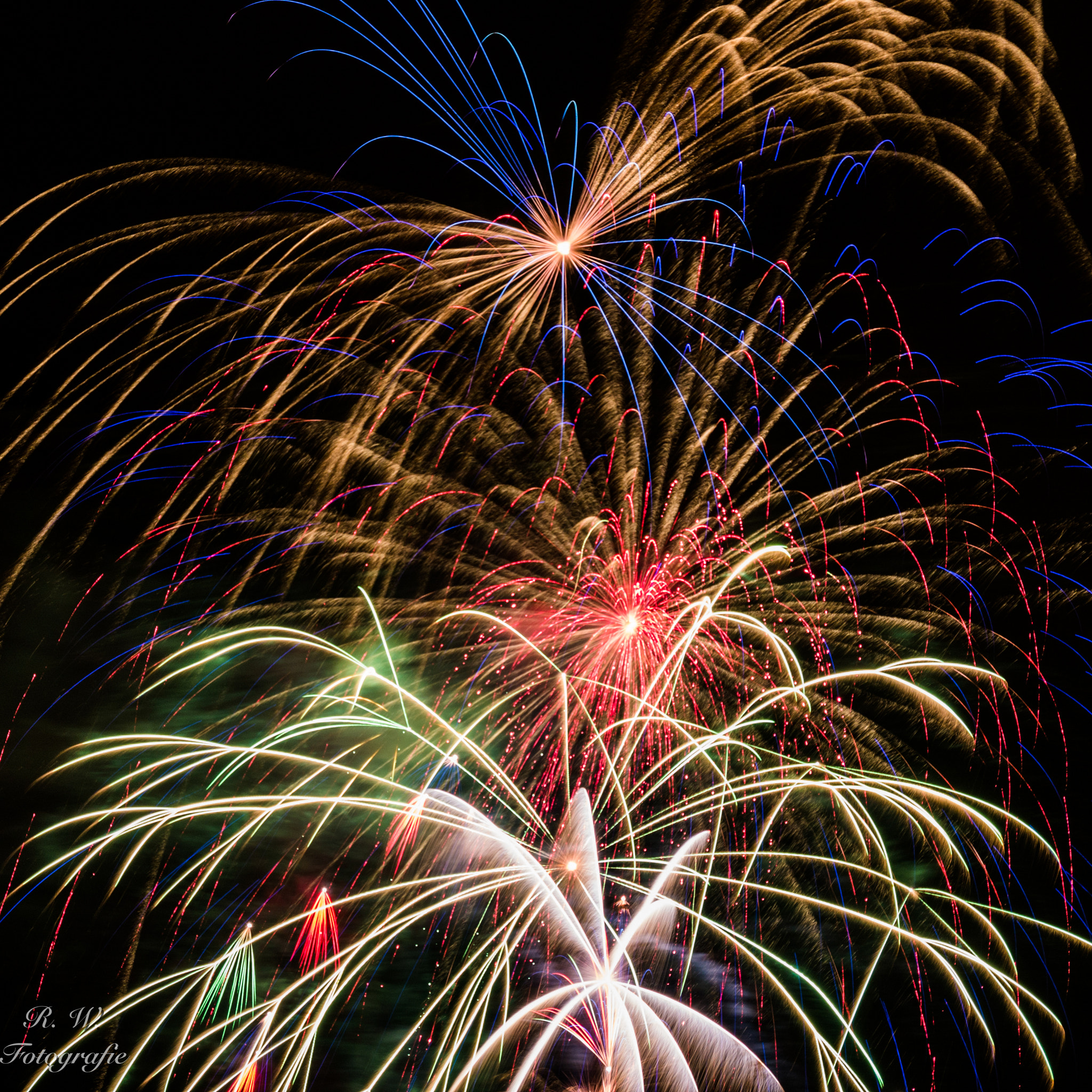 Panasonic Lumix DMC-GH3 sample photo. Feuerwerk 3 photography