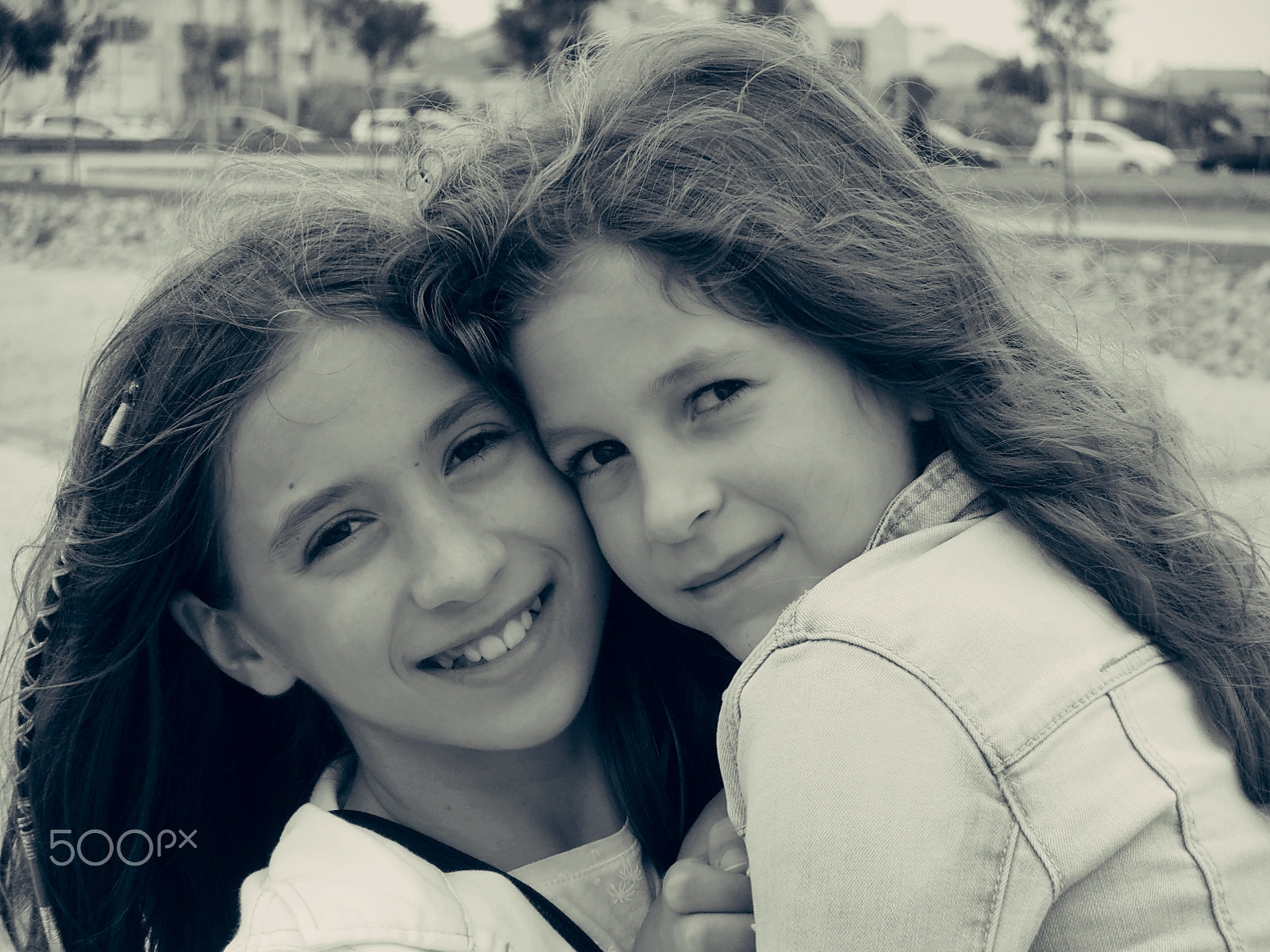 Olympus VR325,VR320,D725 sample photo. Sisters photography