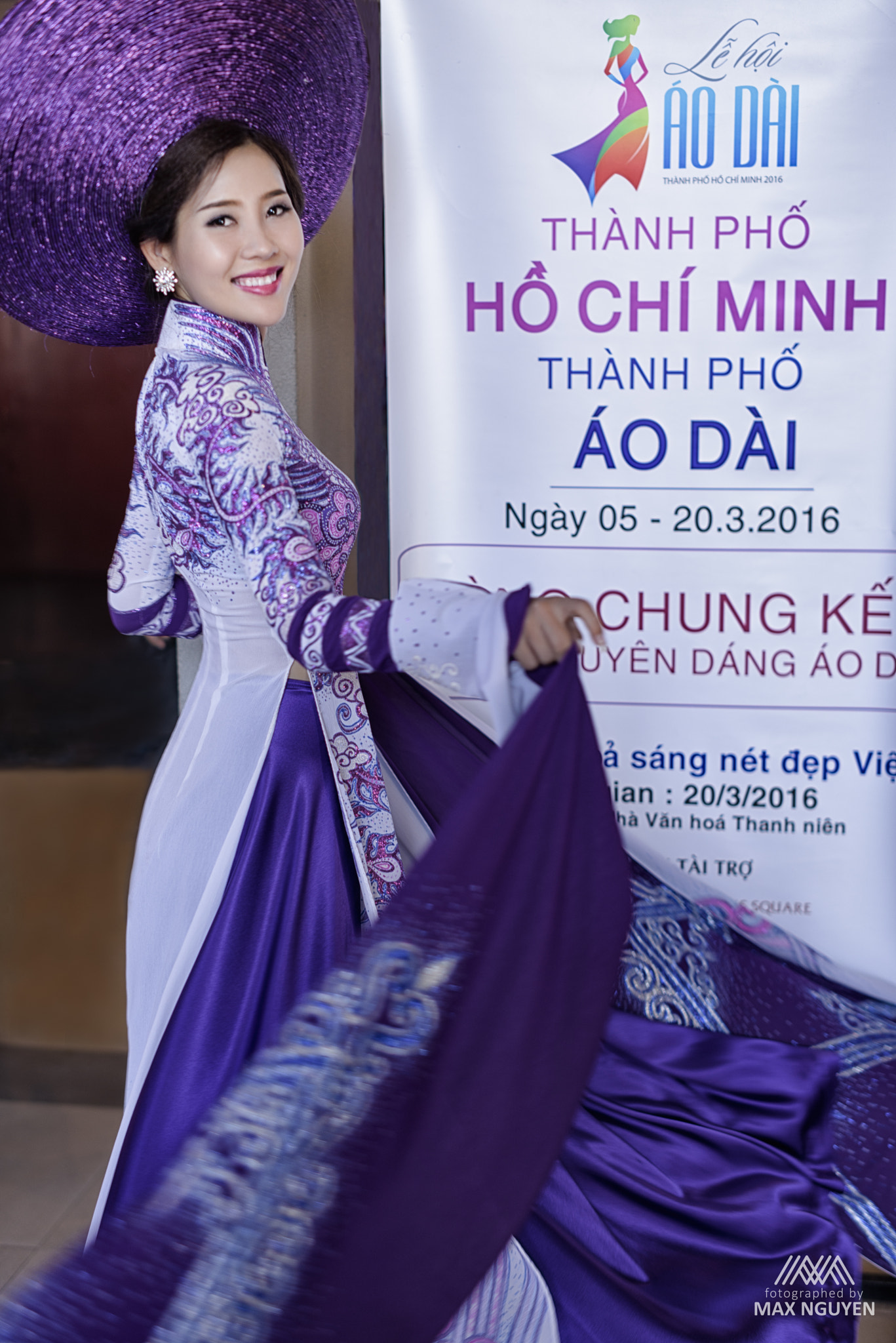 Nikon D810 + ZEISS Milvus 50mm F1.4 sample photo. Ao dai photography