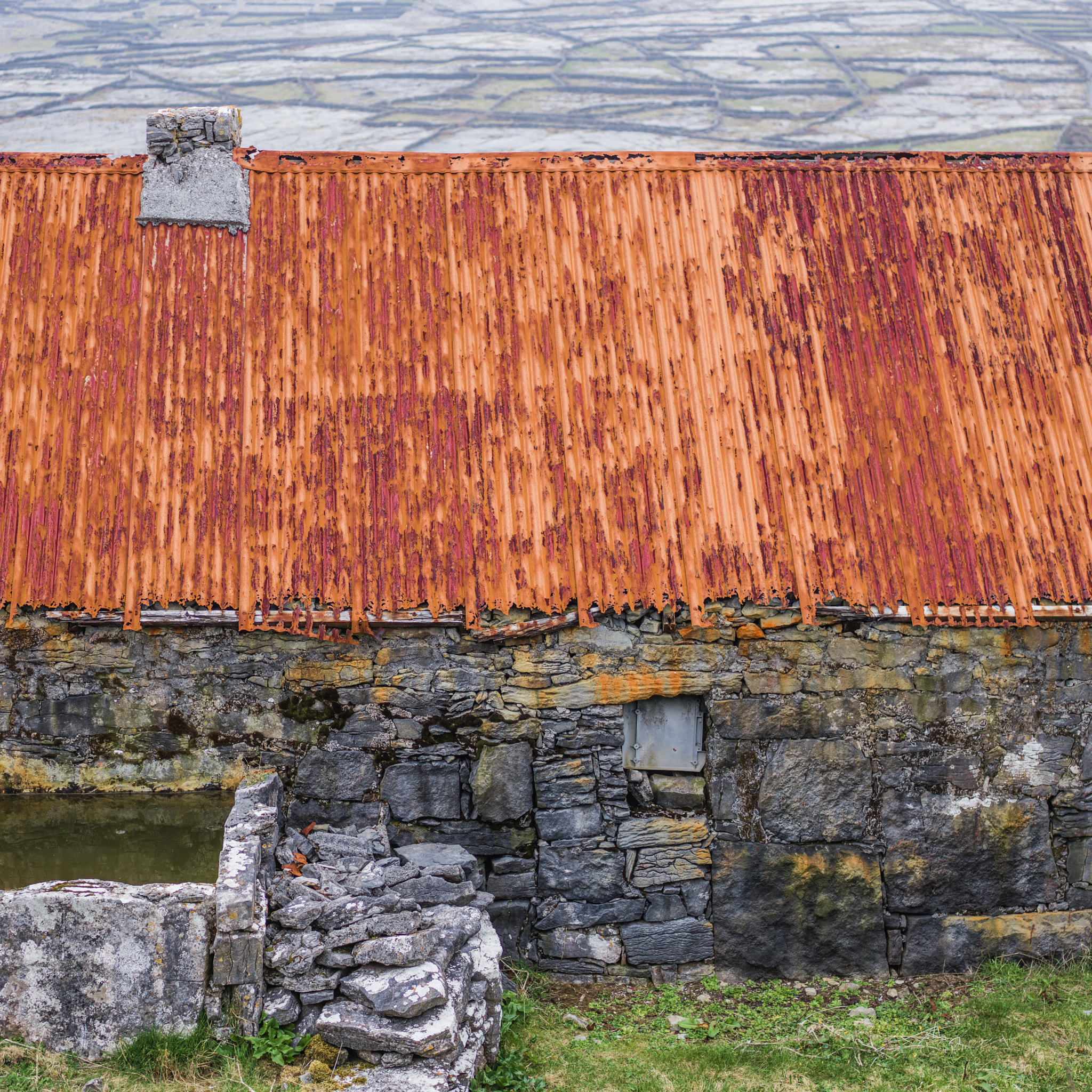 Hasselblad H5D + HC 80 sample photo. Rusty roof photography