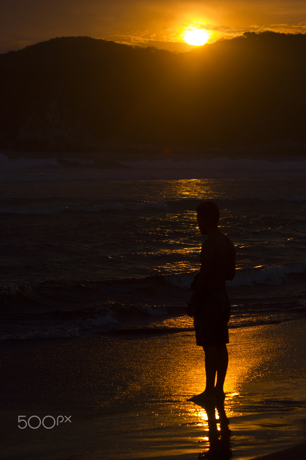 Canon EF 70-210mm f/3.5-4.5 USM sample photo. Waiting for the time to come photography