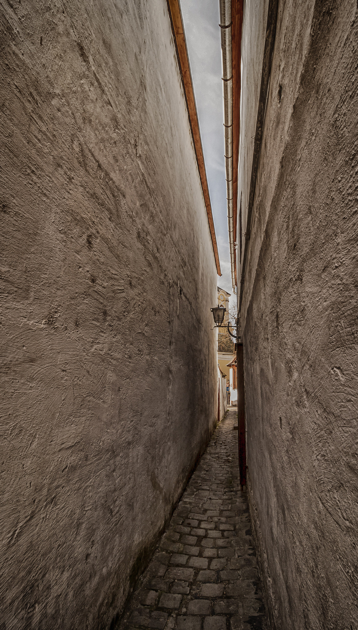 Canon EF-S 10-18mm F4.5–5.6 IS STM sample photo. Szentendre a török köz sikátora photography