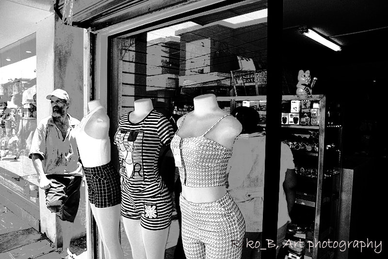 Pentax K10D + Sigma sample photo. Face ii photography