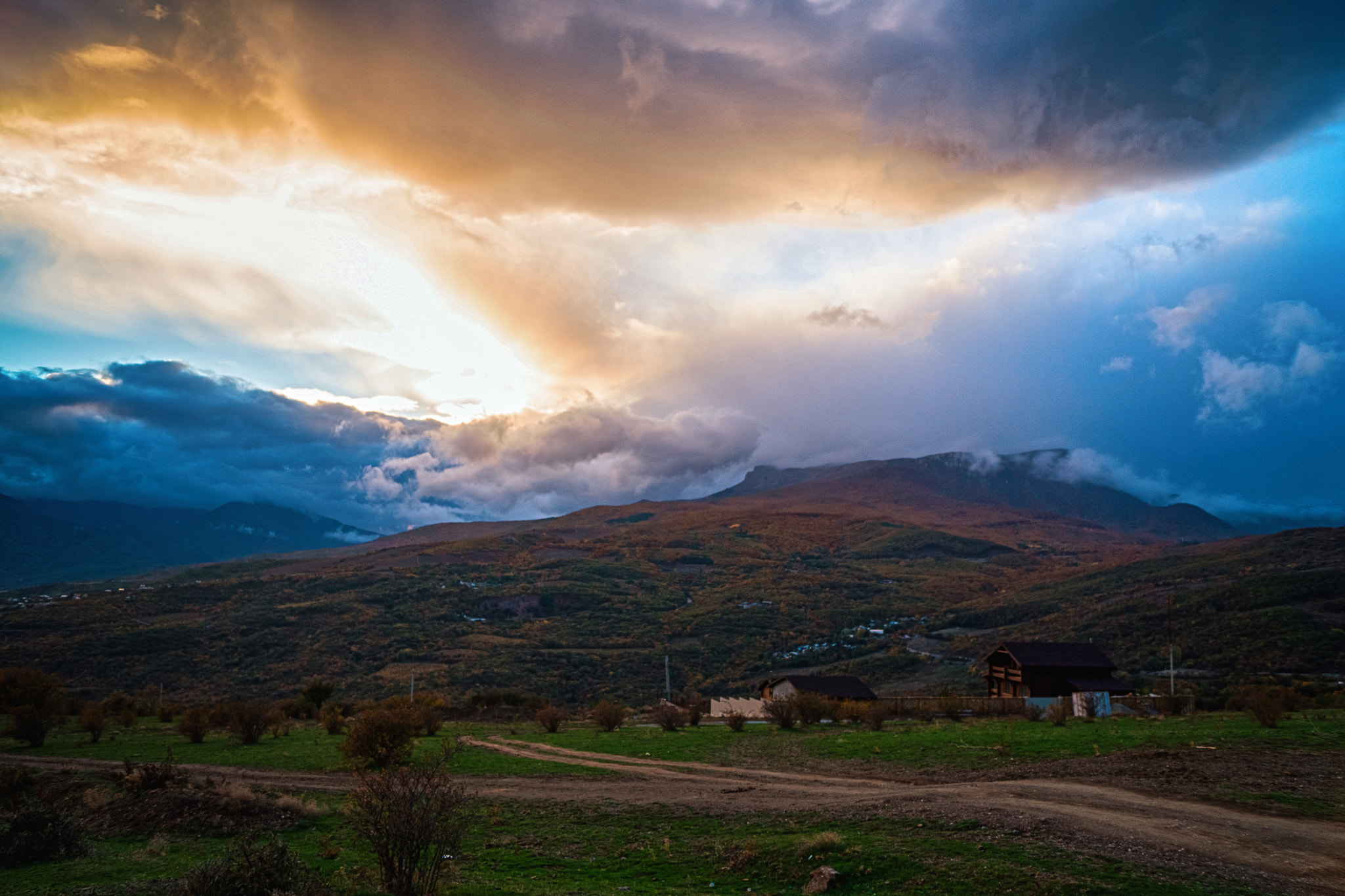 Sony a99 II + Sony DT 18-55mm F3.5-5.6 SAM sample photo. Sunset on the ranch photography