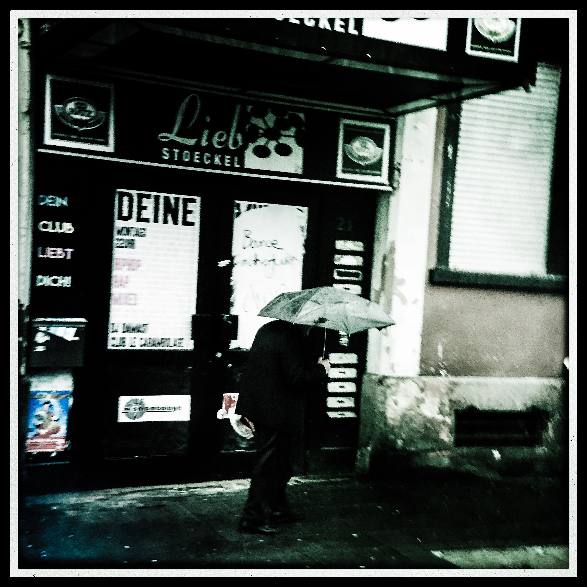 Hipstamatic 312 sample photo. 172 photography