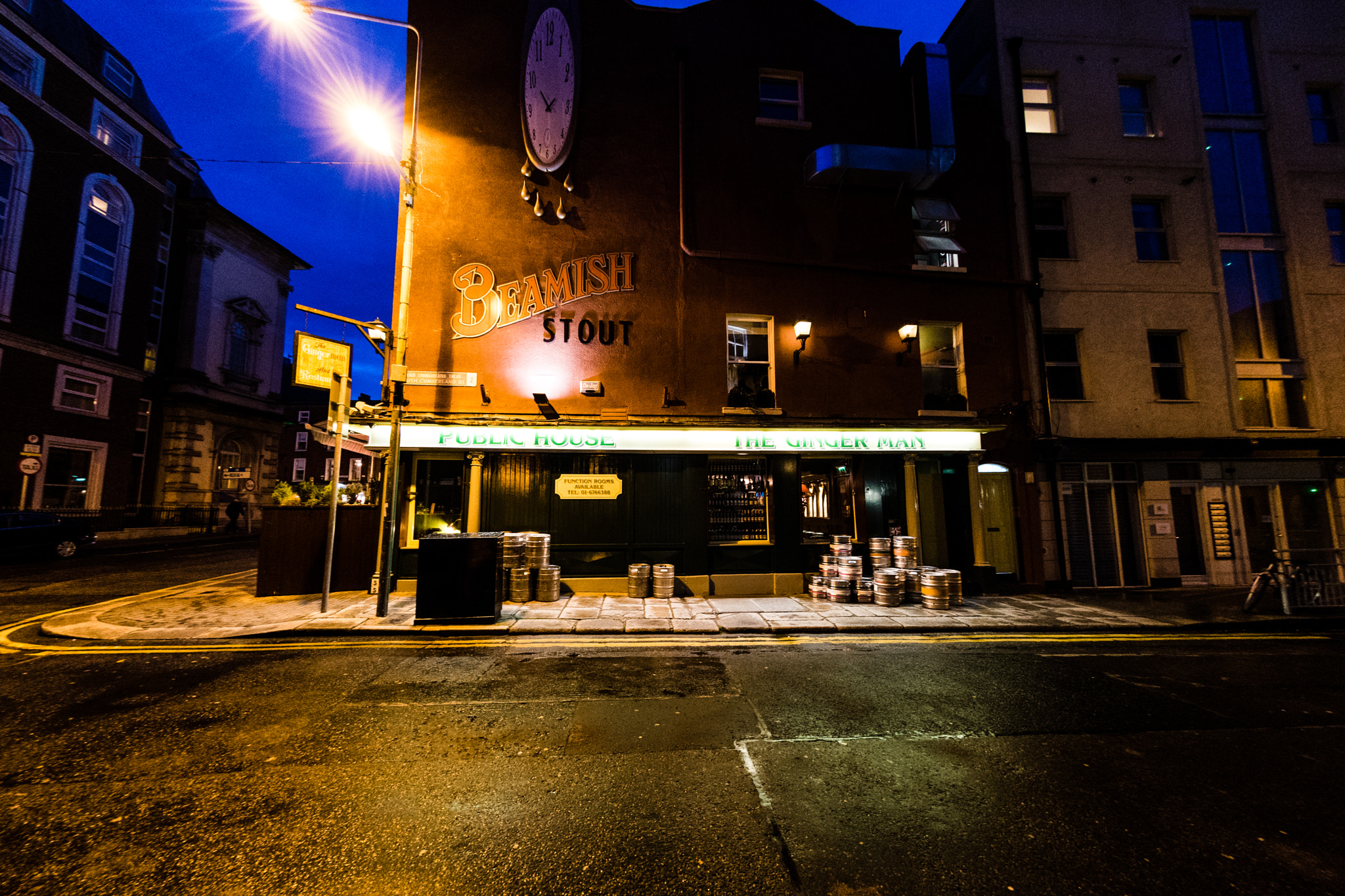 Nikon AF DX Fisheye-Nikkor 10.5mm F2.8G ED sample photo. Who needs a pint? photography