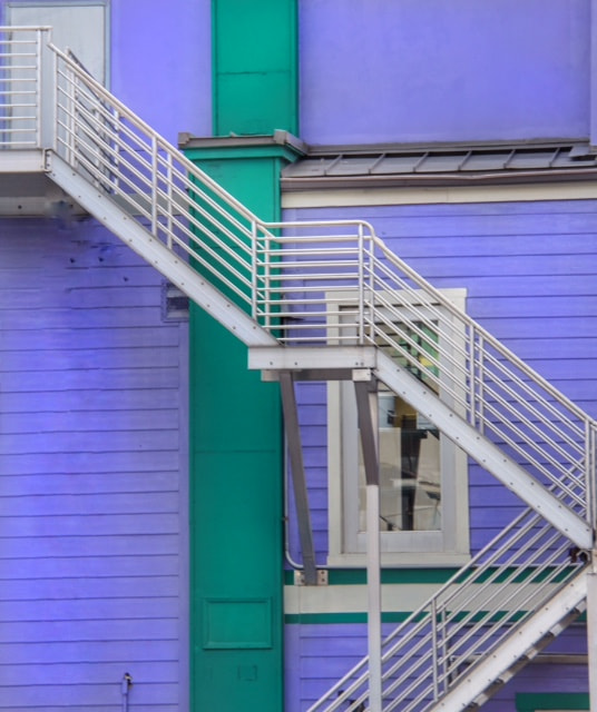 Canon EF-S 18-200mm F3.5-5.6 IS sample photo. Fire escape on a building in the cayman islands photography