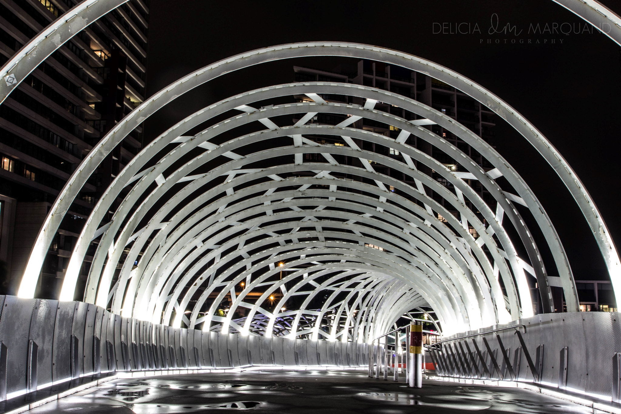 Canon EOS 600D (Rebel EOS T3i / EOS Kiss X5) + Sigma 18-125mm F3.8-5.6 DC OS HSM sample photo. Webb bridge, melbourne photography